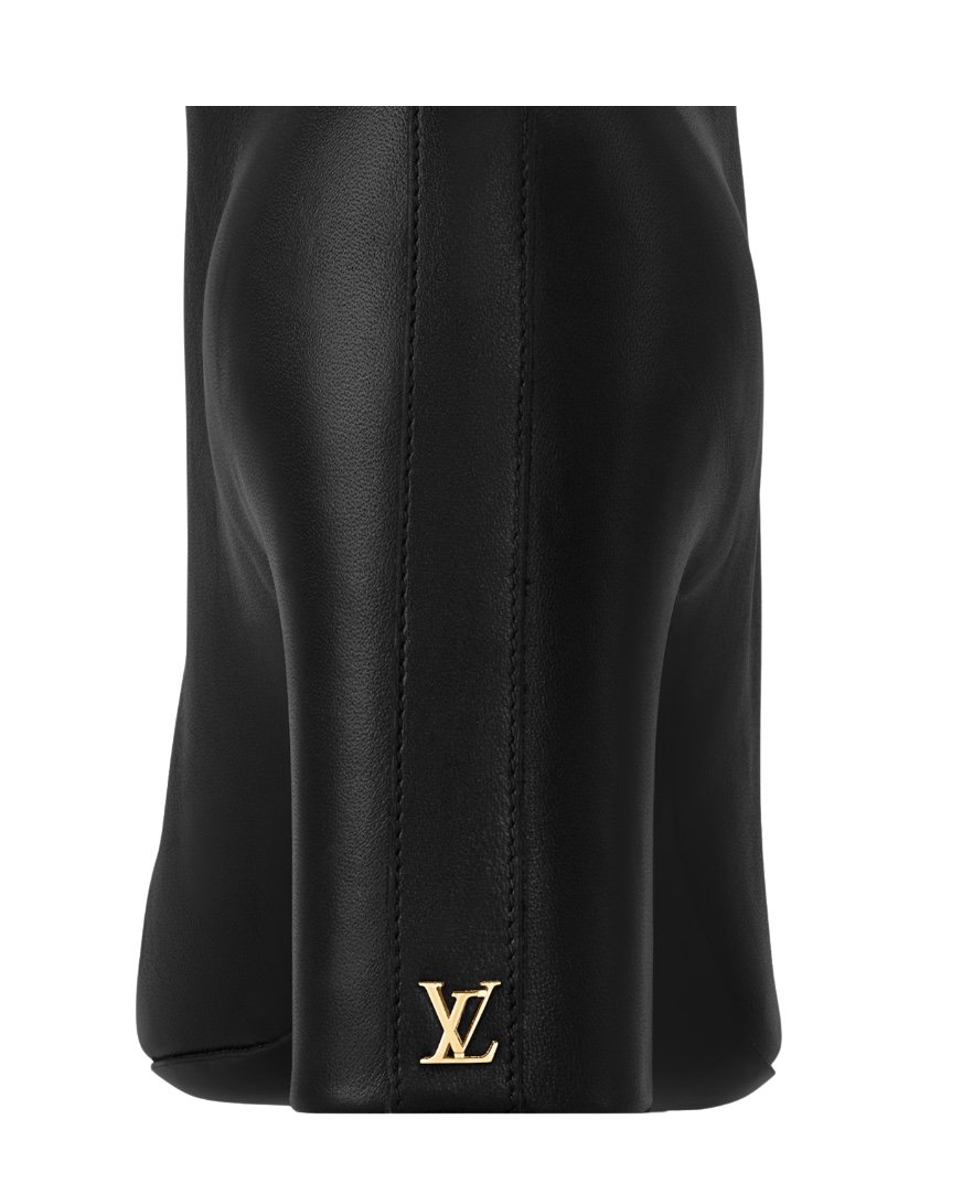 Louis Vuitton Donna high boots in black leather - Logo embellishment