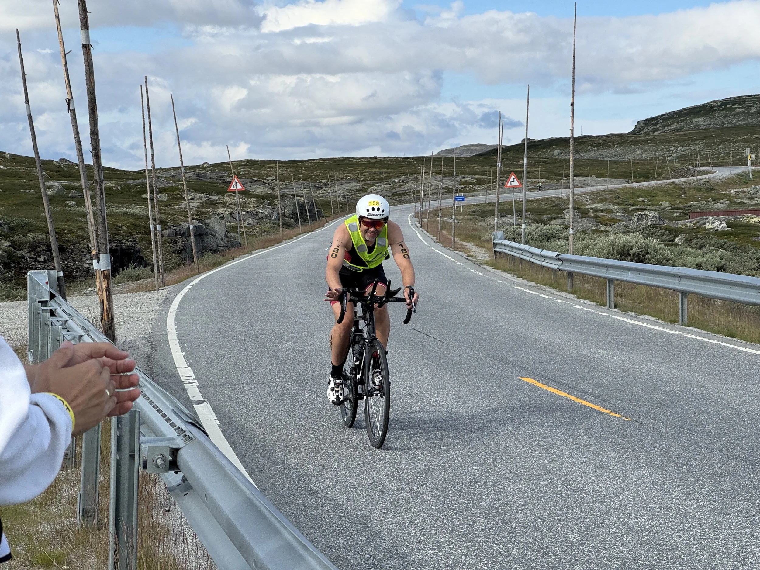 Fra brukket rygg til Lysebotn: Hvordan hverdagen kan gjøre deg til en råsterk syklist