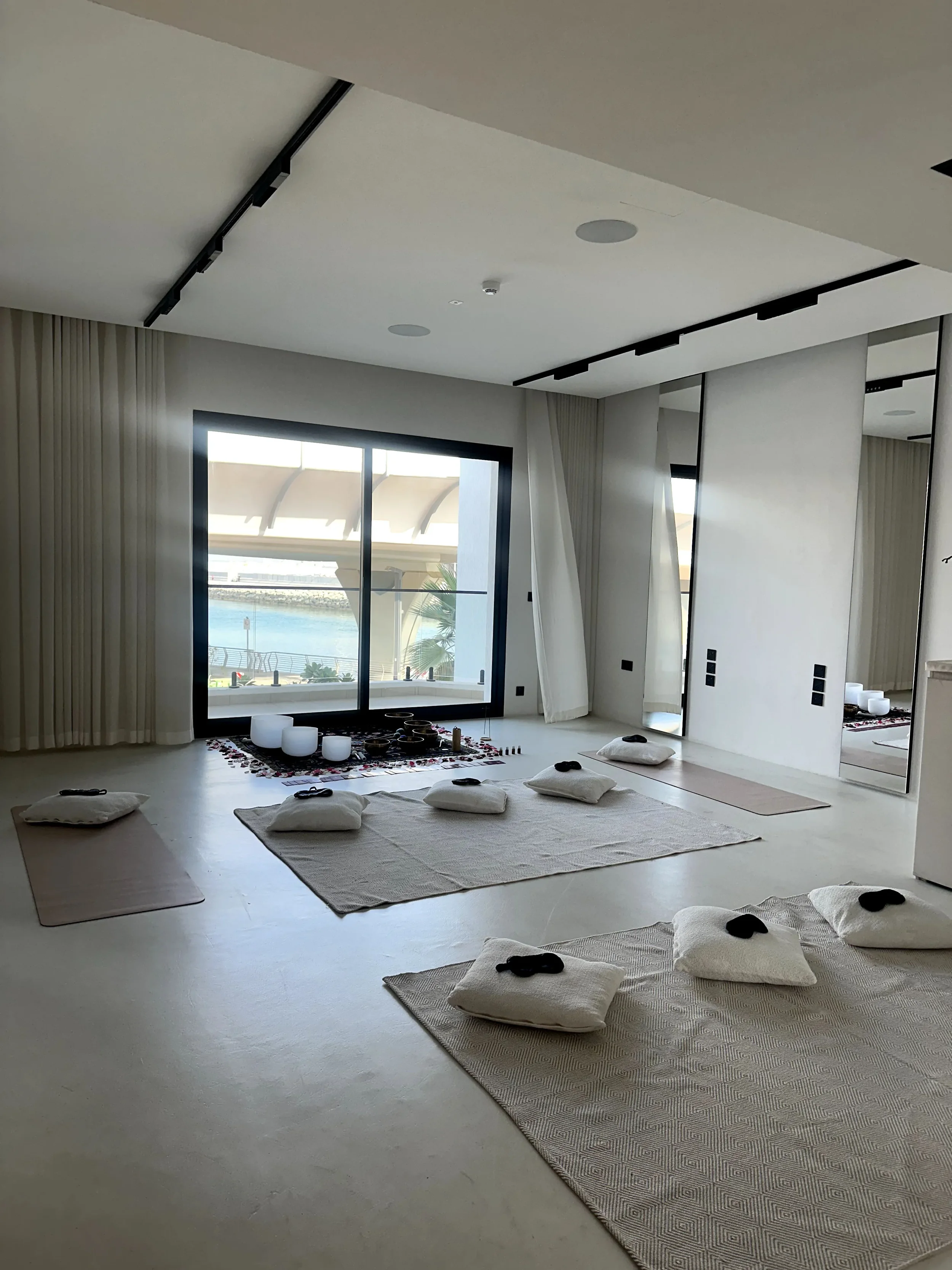 Indoor private sound healing session in a wellness center supporting nervous system regulation, stress relief and deep relaxation through trauma-informed sound healing in Dubai.