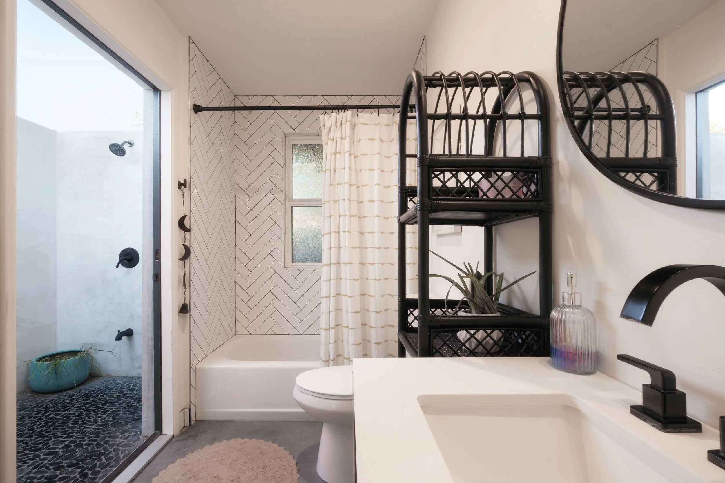 CASITA KISMET_INTERIOR BATH.jpg