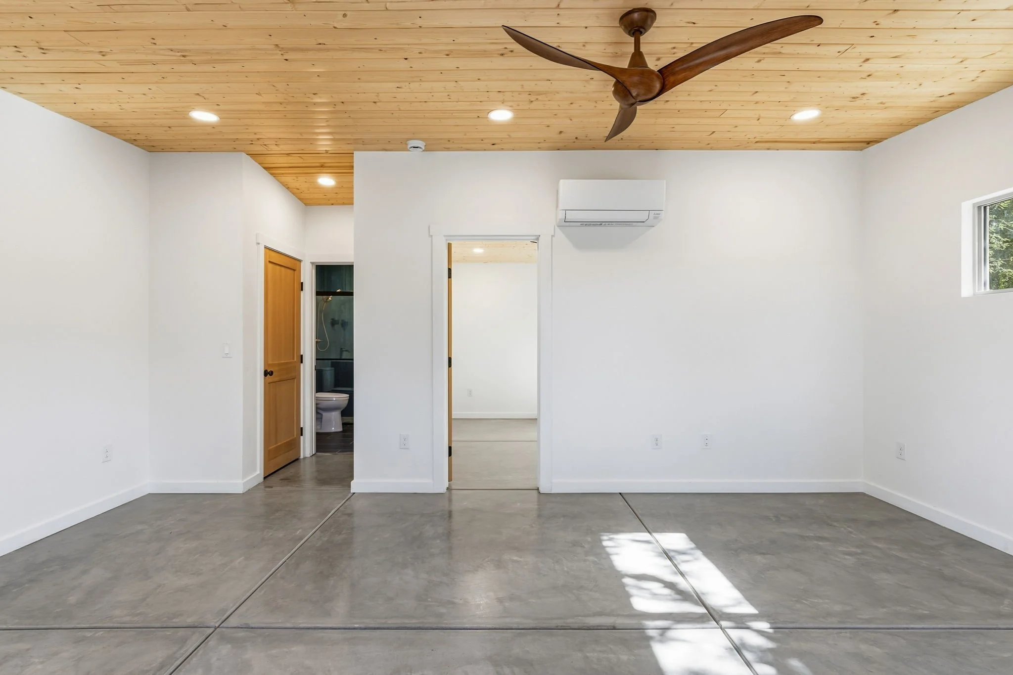 8-web-or-mls-Mitchell St-8.jpg