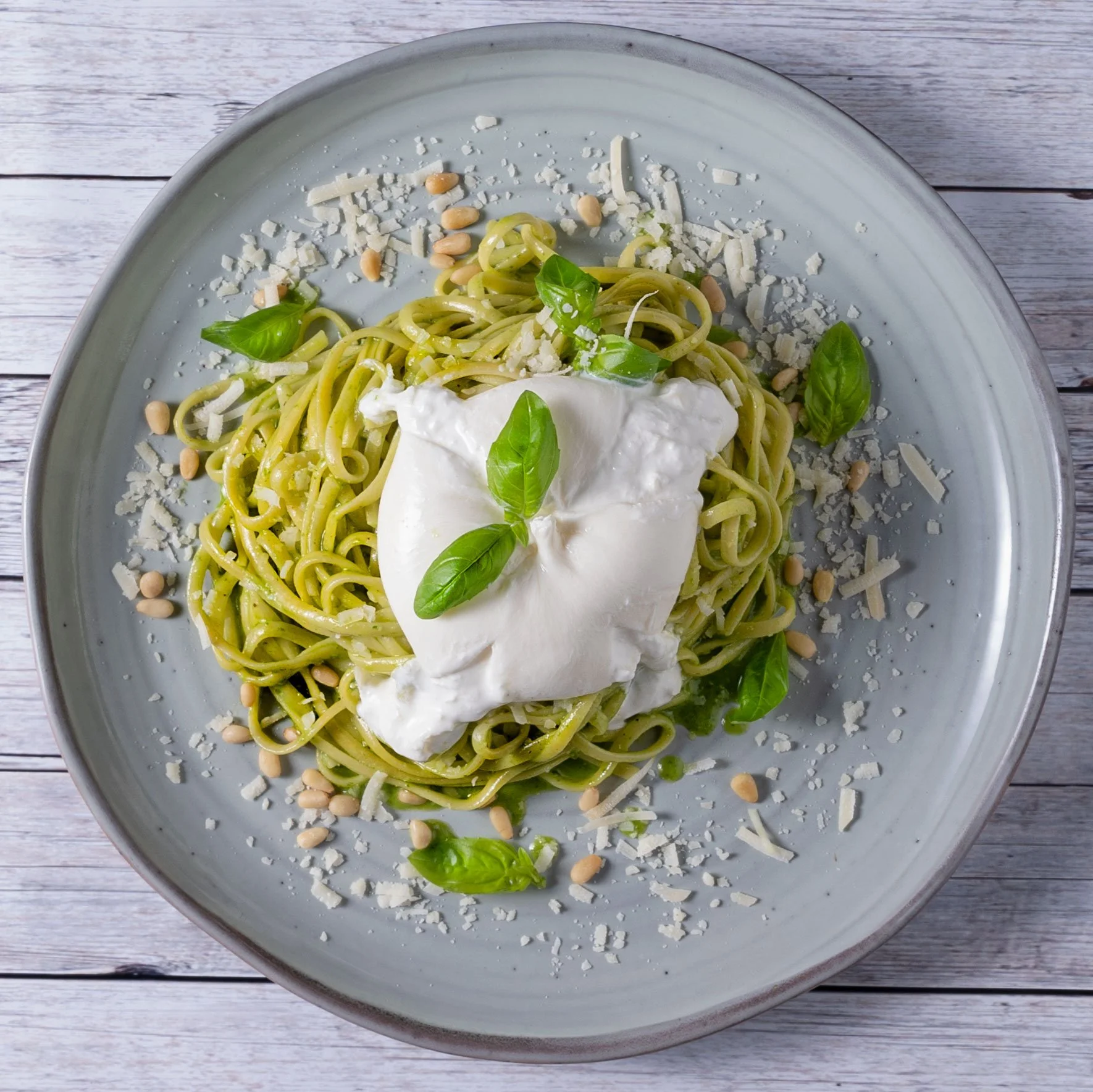 Professional menu photography of pasta with burrata for online orders | Buen Content
