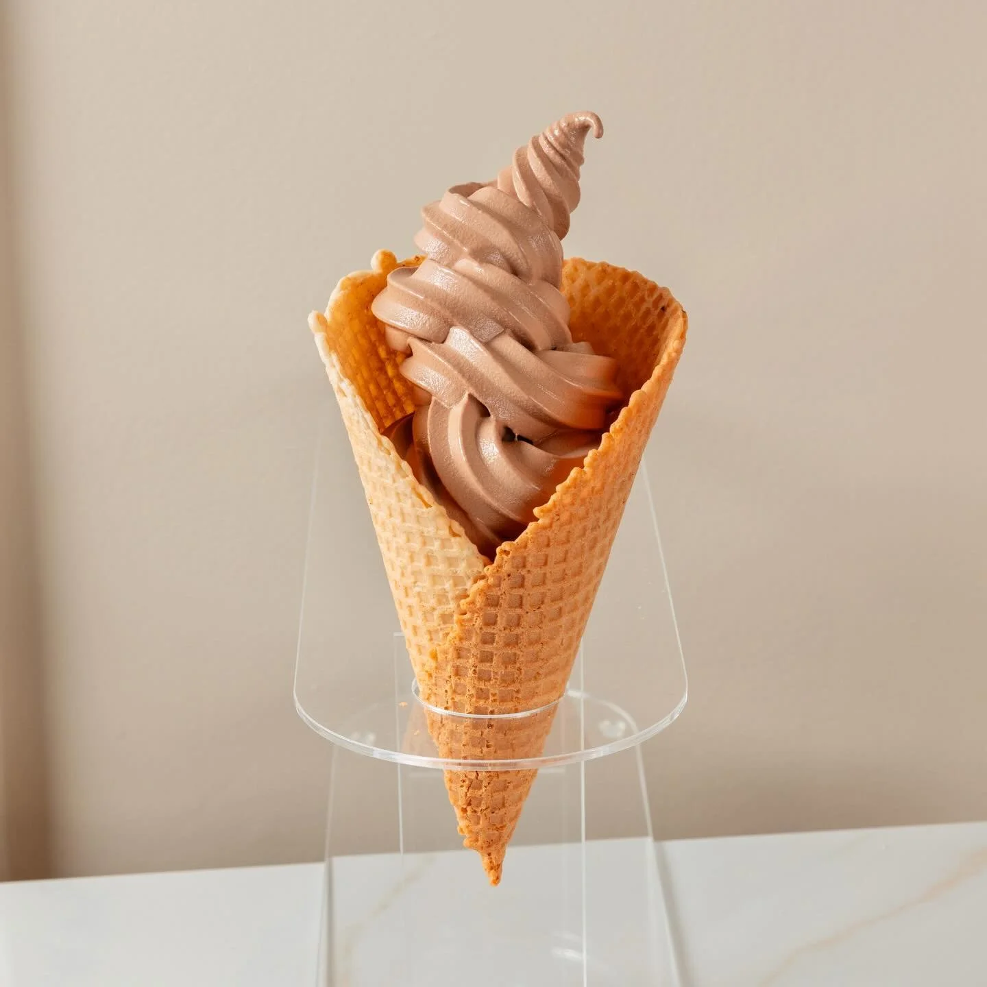 Soft serve ice cream moment 🍦✨

📍Crepe Haus 
612 Riverside Ave, Lyndhurst NJ

#softserve #icecream #cone #njfoodies #crepehaus