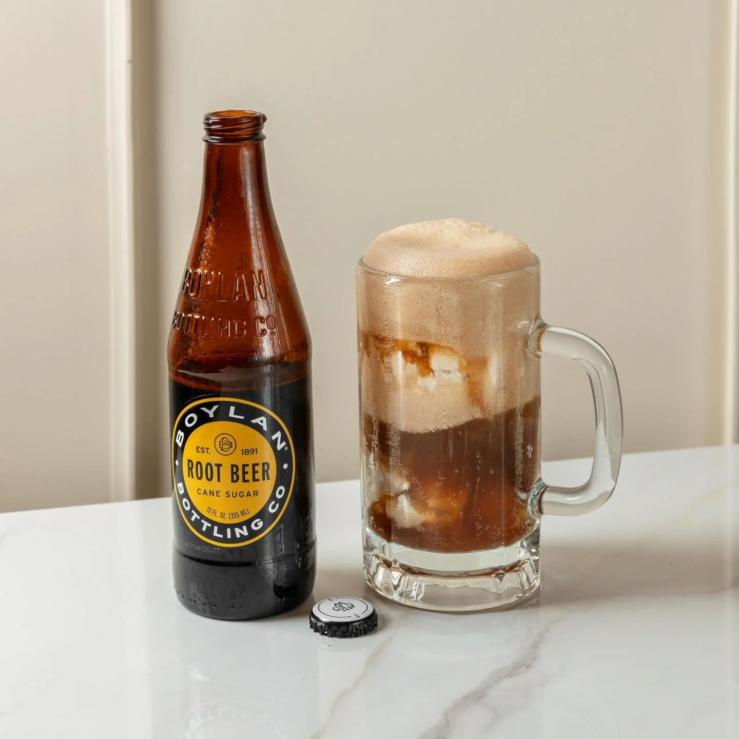 When soda meets dessert ✨ 
root beer float moment🍺🍨

📍Crepe Haus
612 Riverside Ave, Lyndhurst NJ

#rootbeerfloat #drinkinspo #njfoodies #crepehaus #aestheticfood