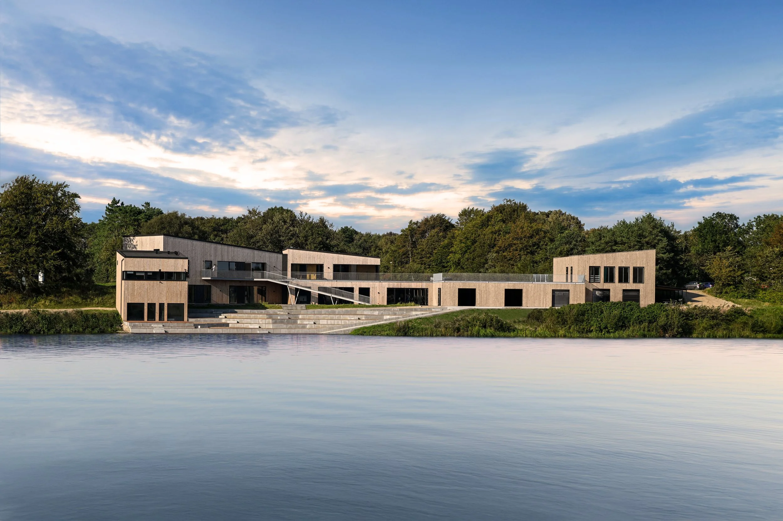  
Søsportens Center, Holstebro
  
Vinder af OPAL AWARD, LONDON.
  
Bygherre: Søsportens Center,