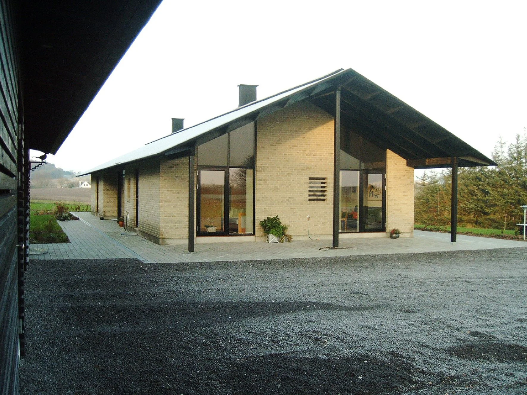  
Villa Østergaard, Hurup
  
Vinder af SYDTHY KOMMUNES ARKKTEKTURPRIS.
  
Privat bygherre.