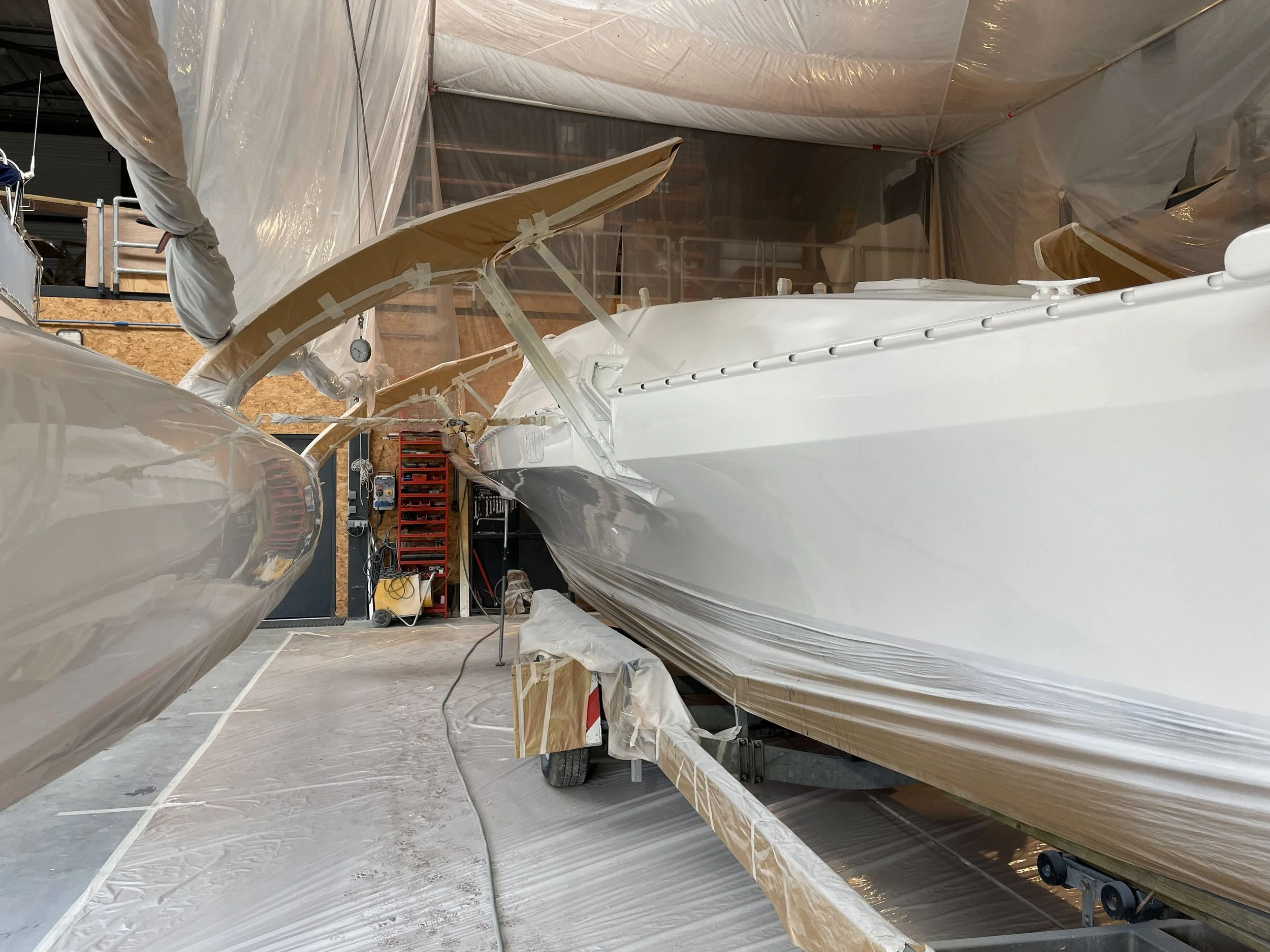 Peinture d'un trimaran