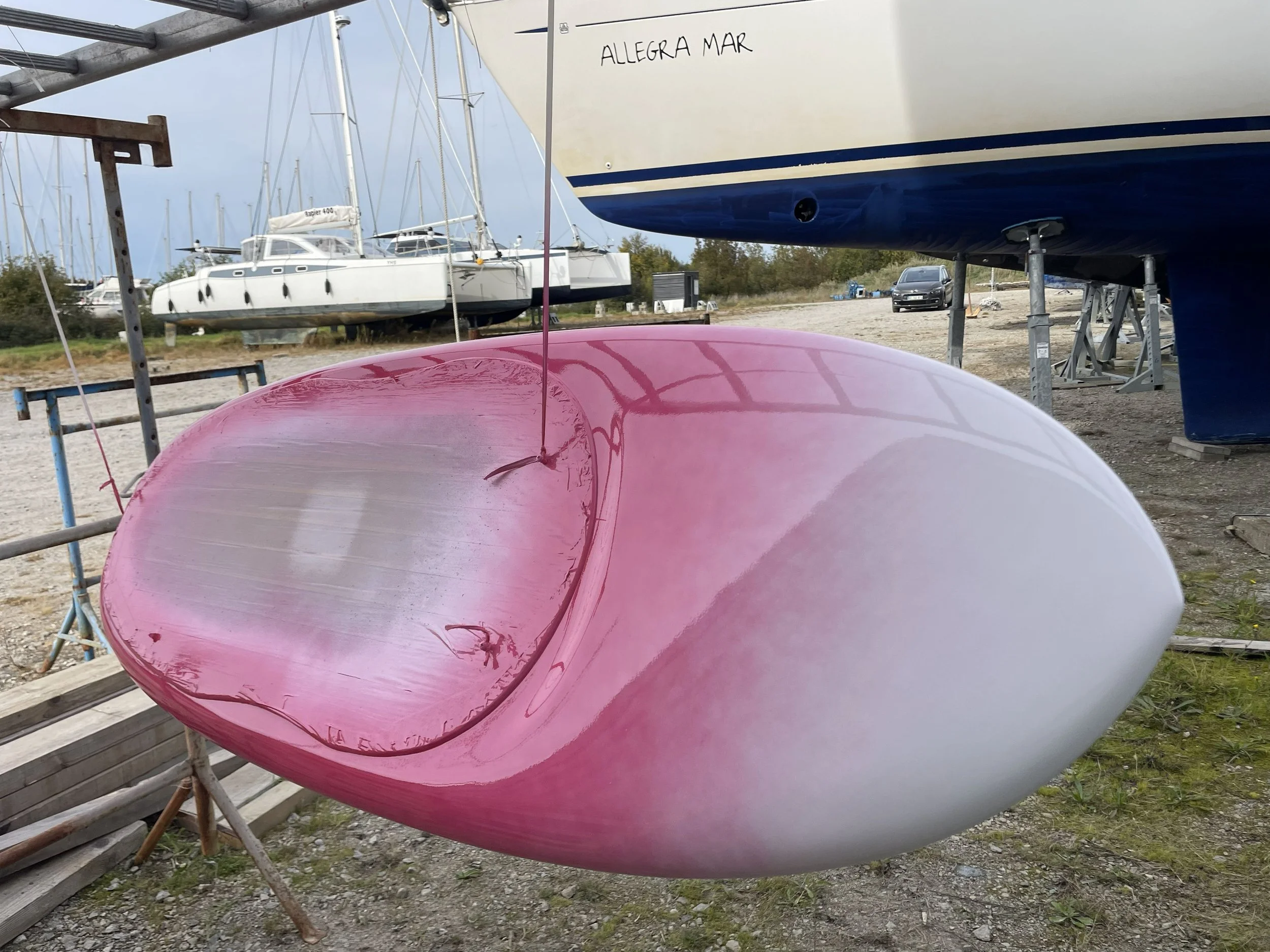 Peinture d'un planche de wingfoil