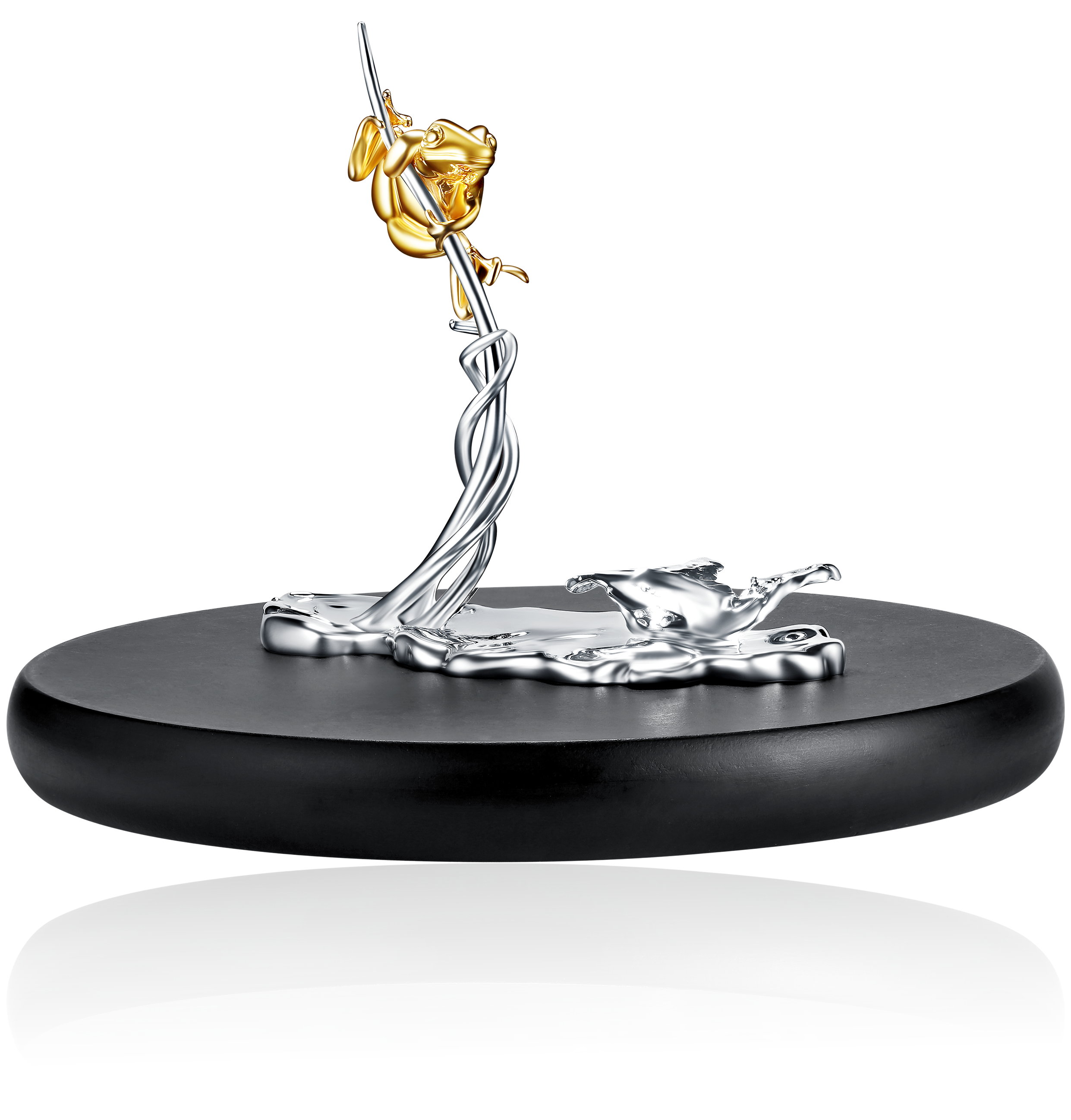 A metal sculpture that vividly captures the moment a frog leaps into splashing water. The base extends into abstract water ripples, realized through alternating polished and satin-finished surfaces in white gold.