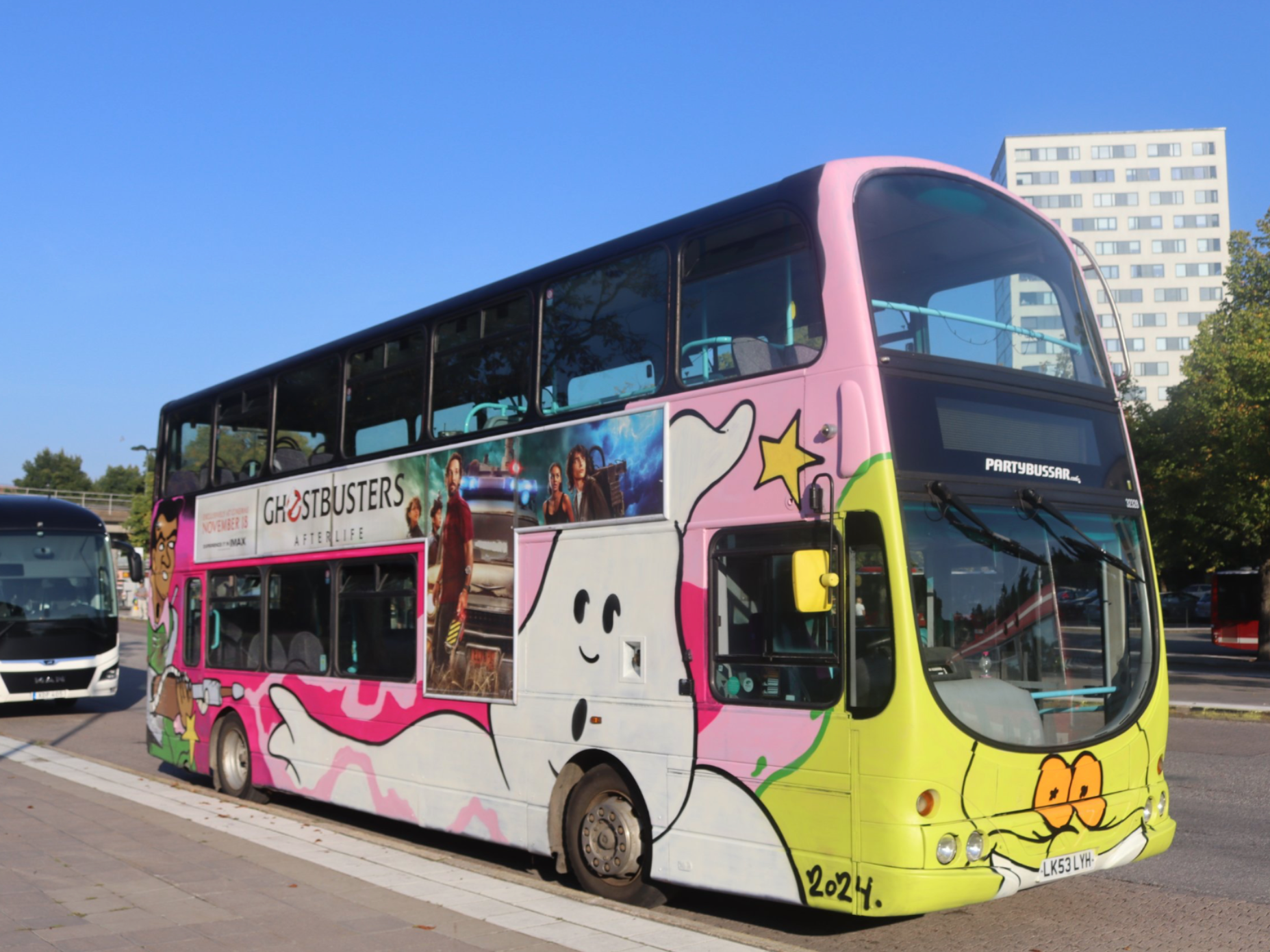 Graffiti ghostbuster partybuss graffixer