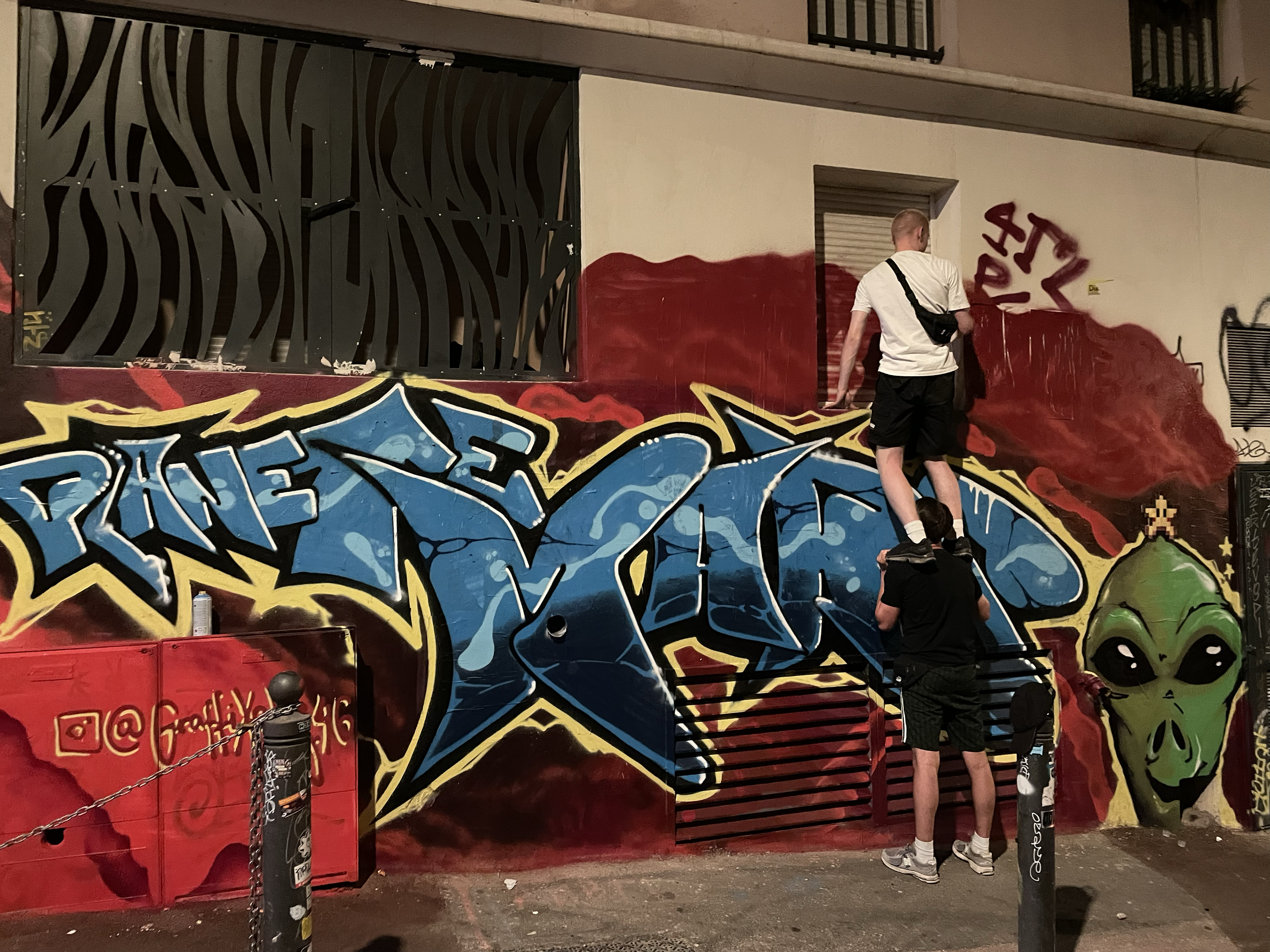 A commissioned work created in Marseille, France, inspired by the idea that Marseille is called “Planet Mars” and a fun alien character.