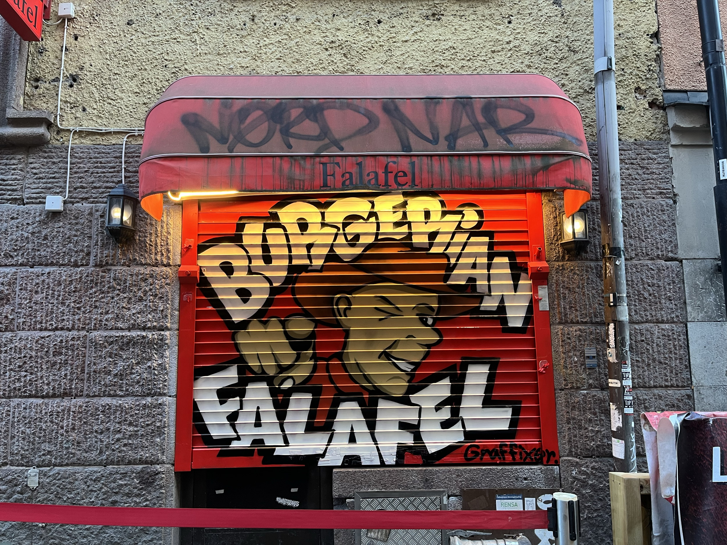 A graffiti painting created for Burgerrian at Medborgarplatsen, Stockholm. Rekommend  their super good falafel!
