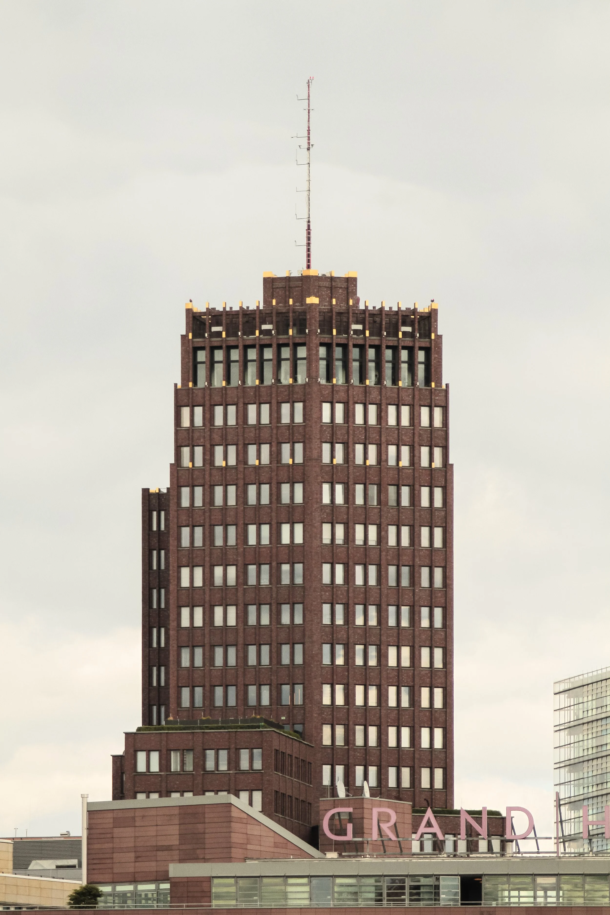 Kollhoff Tower - Hans Kollhoff, Berlin