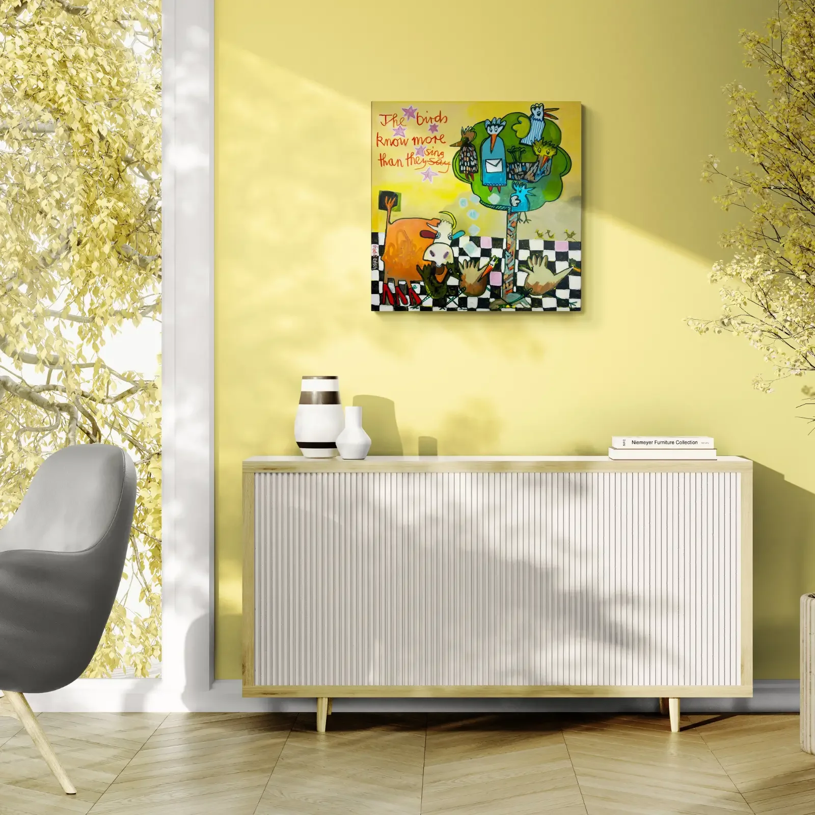 Die Vögel wissen mehr, als sie singen von Fredi Gertsch, Pop Art Wandbild 80 x 80 cm über Sideboard im Wohnzimmer, Schweizer Kunst, 2026