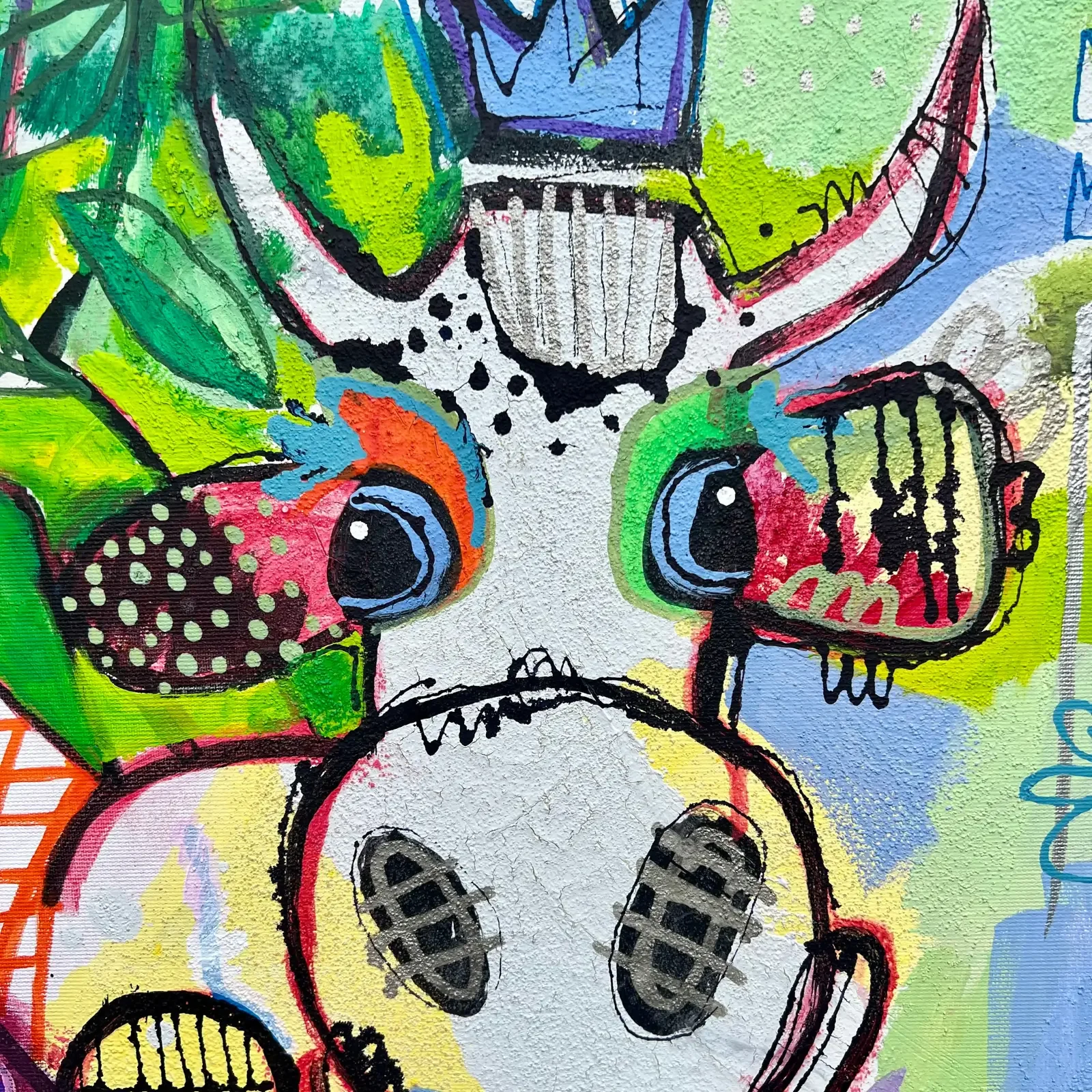 Detail Kuhkopf mit bunten Farben, Pop Art Acrylgemälde It’s a tricky situation, Fredi Gertsch, 2024