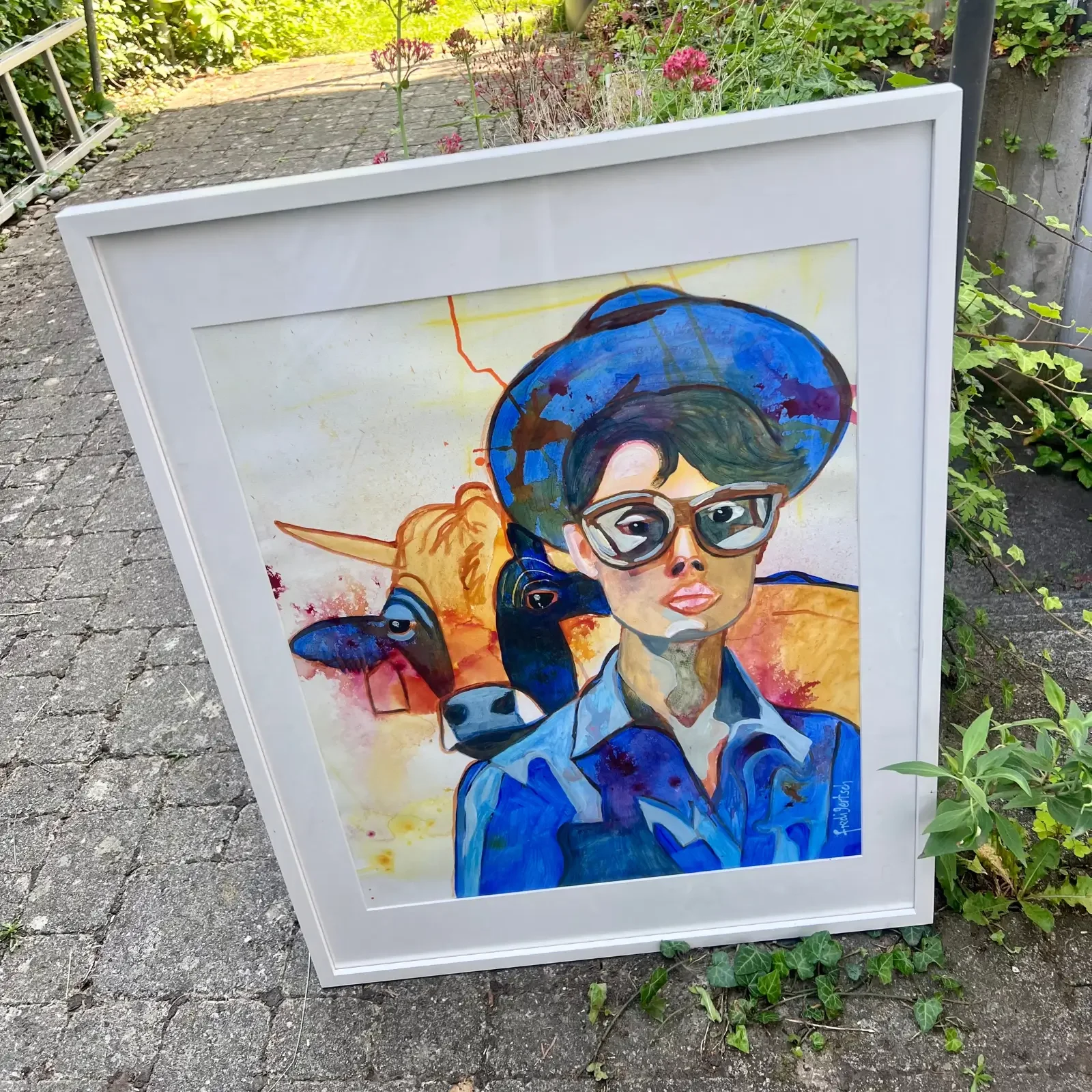 Power Women von Fredi Gertsch, Pop Art Acrylgemälde im weißen Rahmen, Outdoor-Foto, 2024