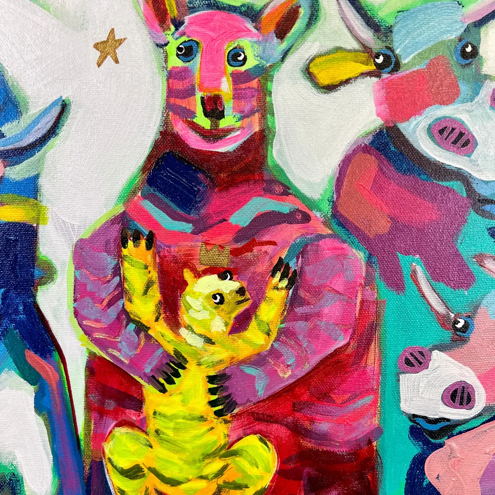 Detail zentrale Figur mit gelbem Bären, Pop Art Acrylgemälde A King Is Born, Fredi Gertsch, 2024