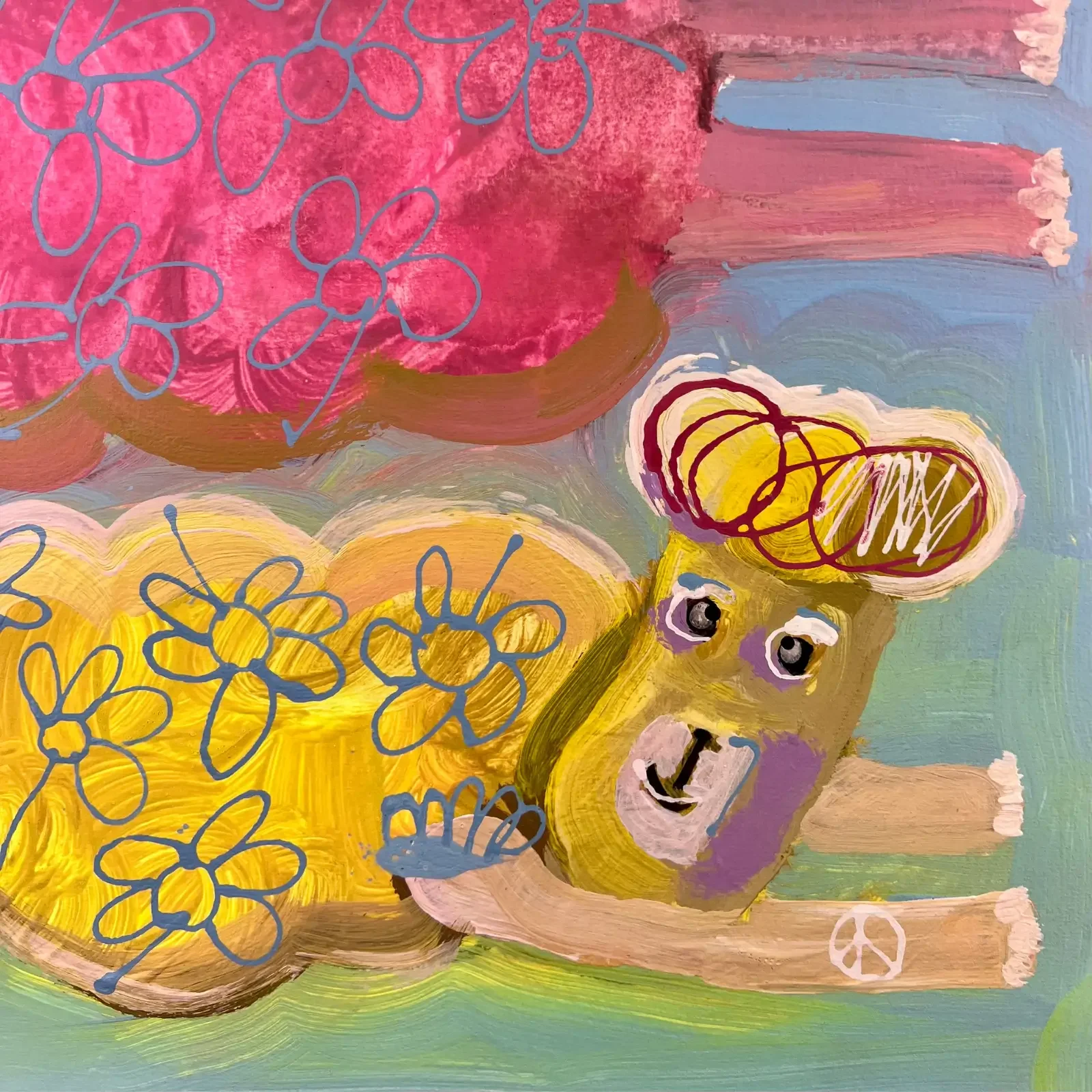 Detail gelbes Schaf mit Krone und Peace-Zeichen, Pop Art Acrylgemälde Drei Schafe und ein Blumenmeer, Fredi Gertsch, 2024