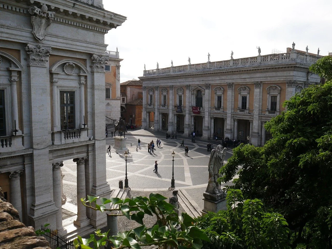 capitoline-hill-1156731_1280.jpg