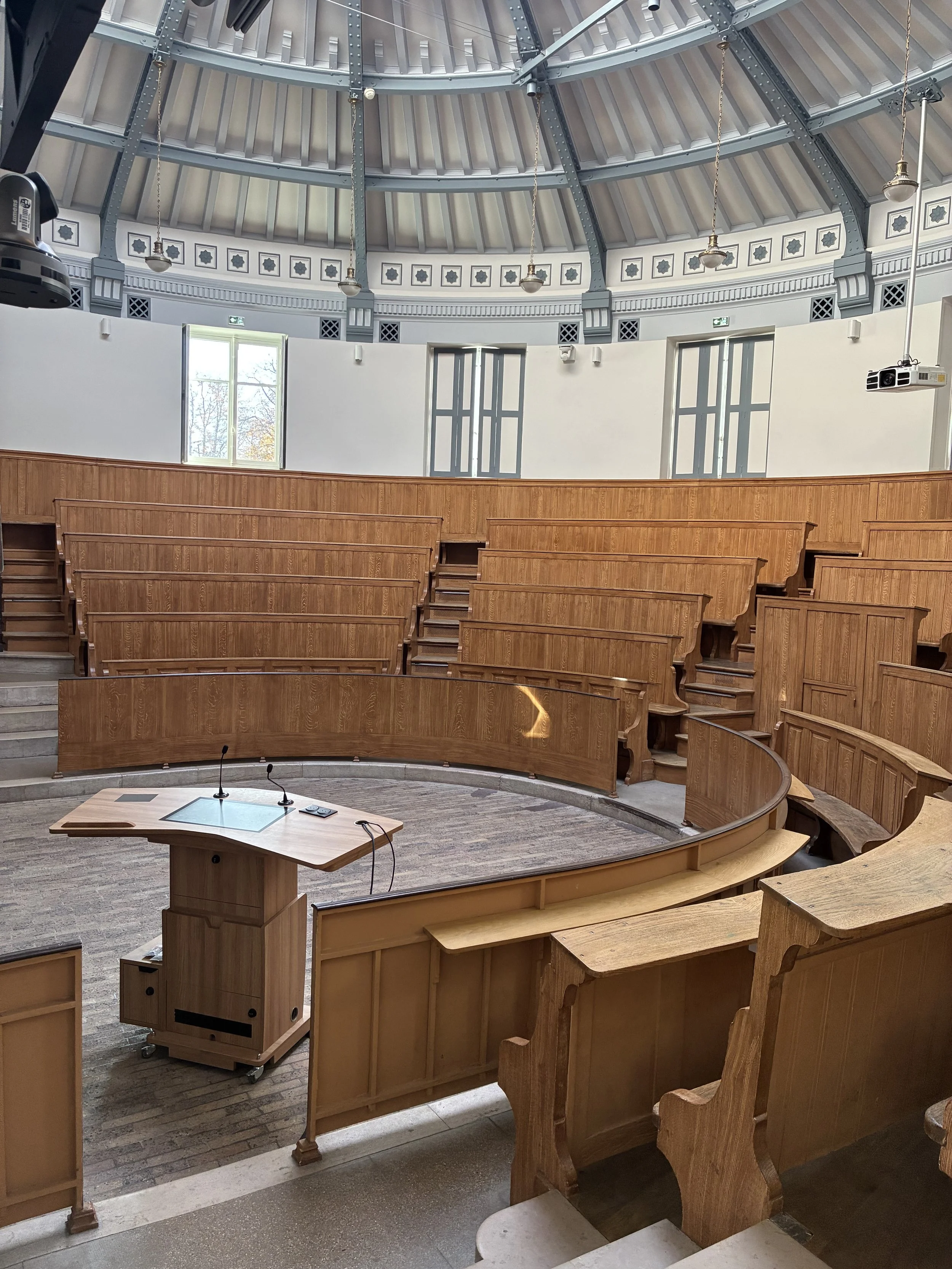 Amphithéâtre Ecole Vétérinaire Alfort _ vétérinaire comportementaliste _ formation _ enseignement _ bien-être animal _ relation homme-animal