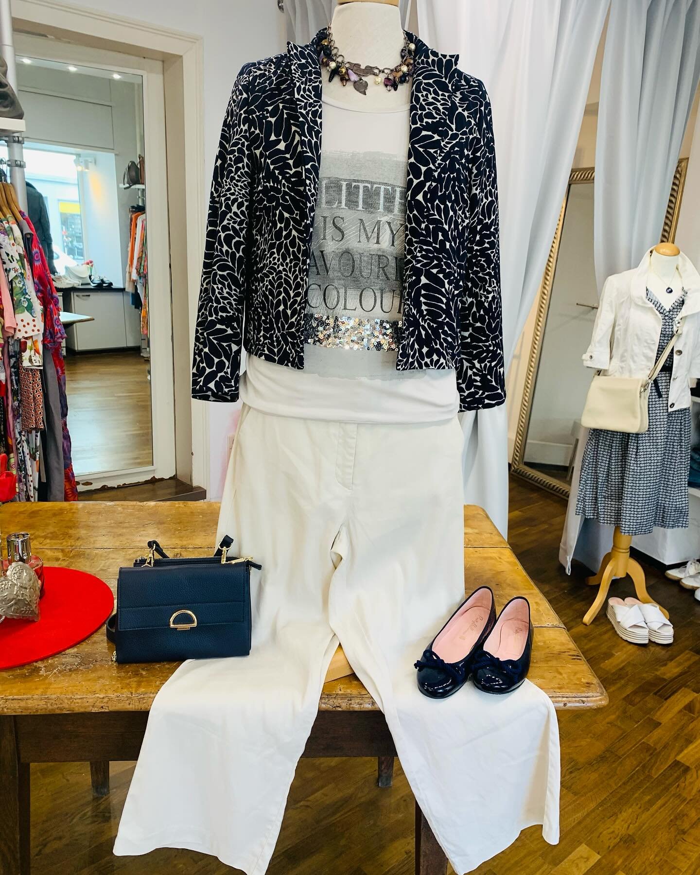 Diesmal von Riani, Windsor, Princess, Cambio, Monari, sowie Hogan 
#designsecondhand
#leonberg
#nachhaltigkeit