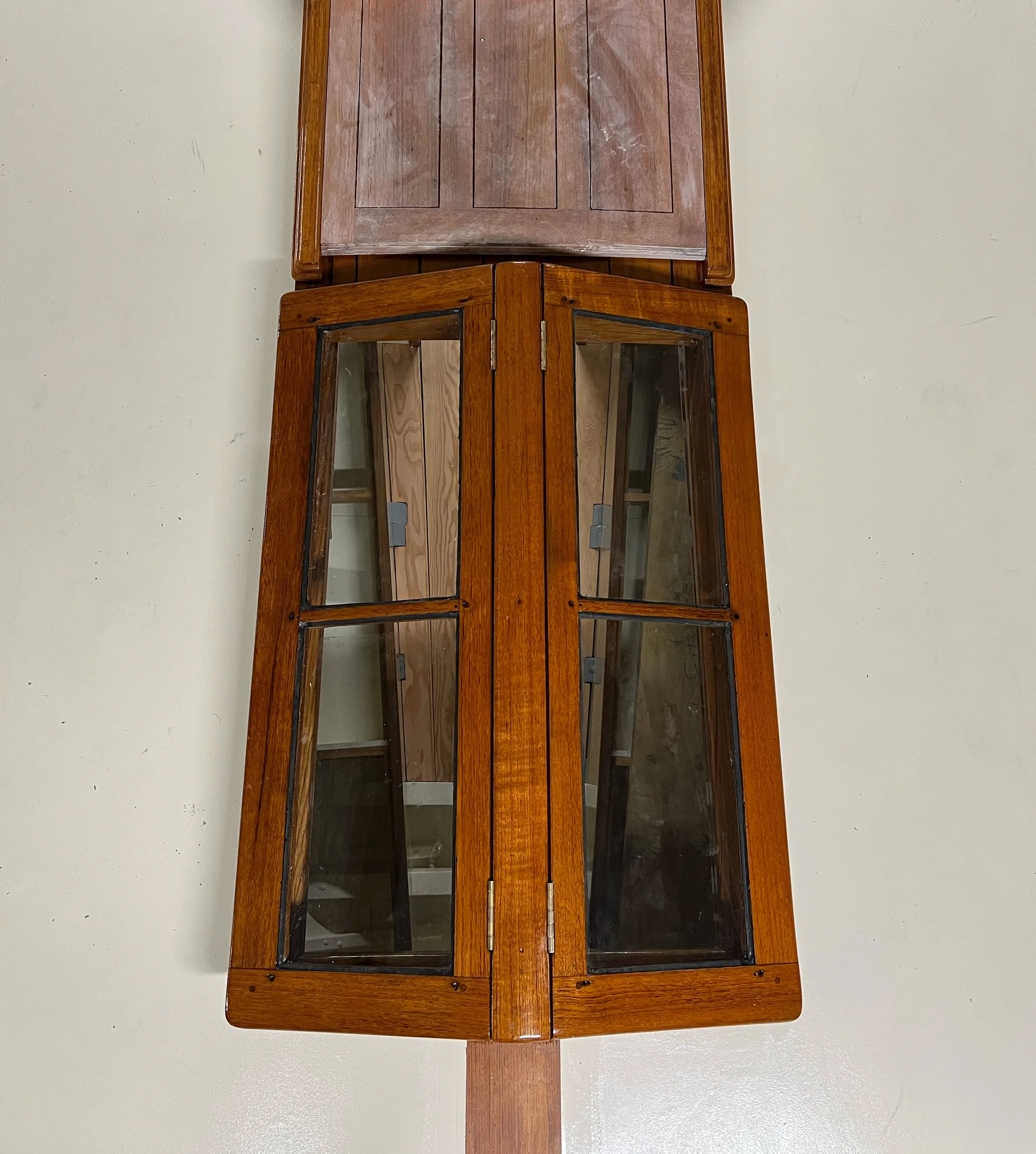 Butterfly Hatch Getting Up To Coats - West Solent 