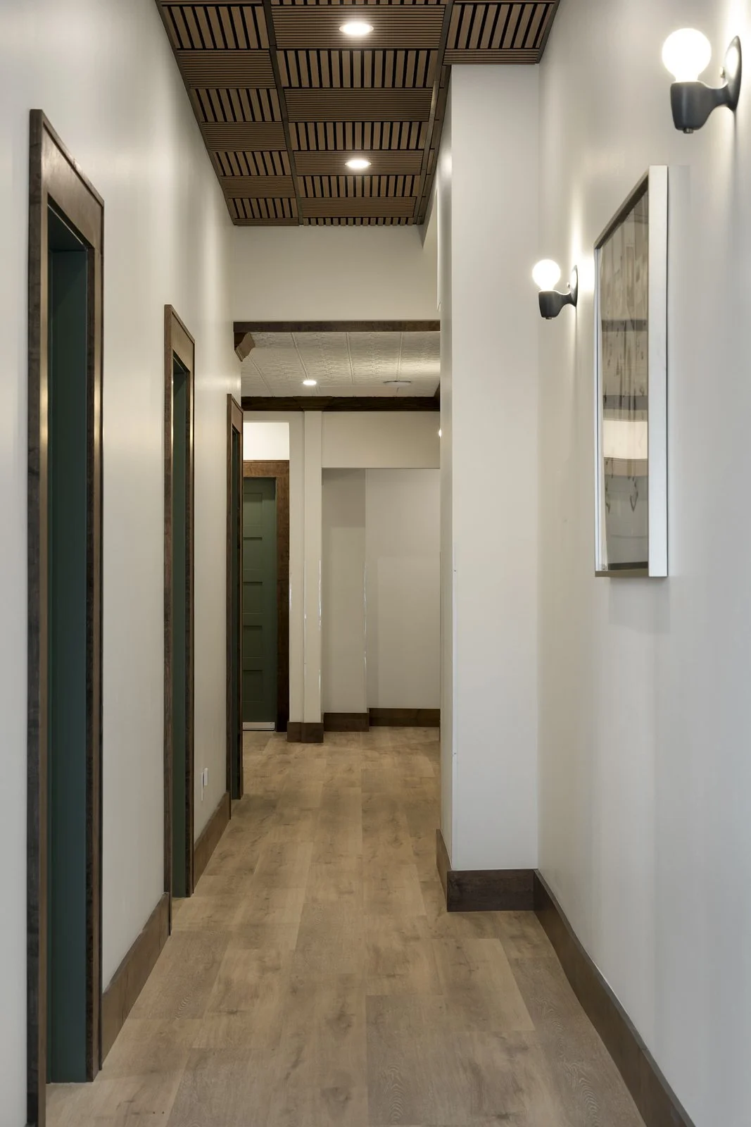 Pavel Ushakov _ 5249 Chicago Ave _ 013.jpg