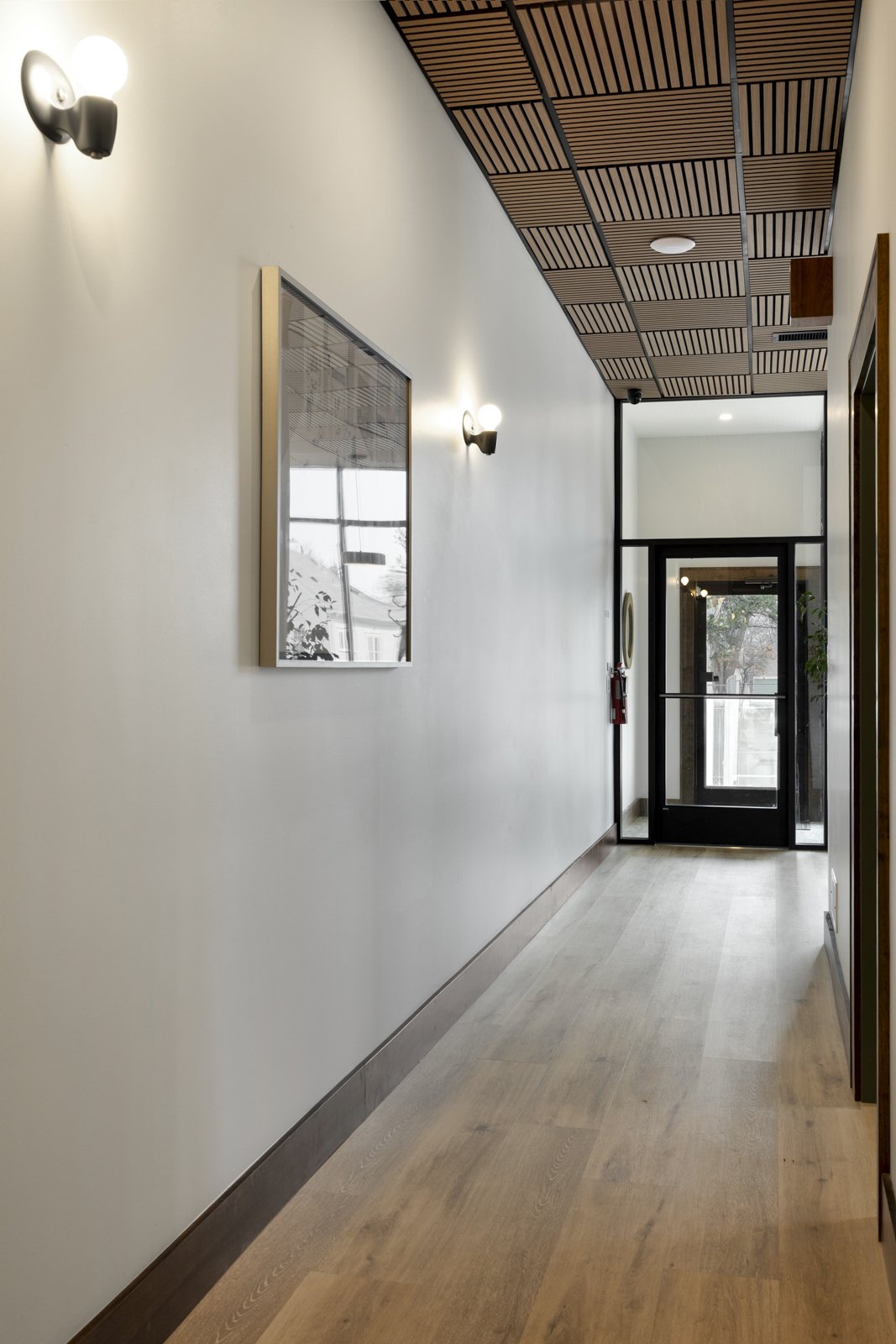 Pavel Ushakov _ 5249 Chicago Ave _ 012.jpg