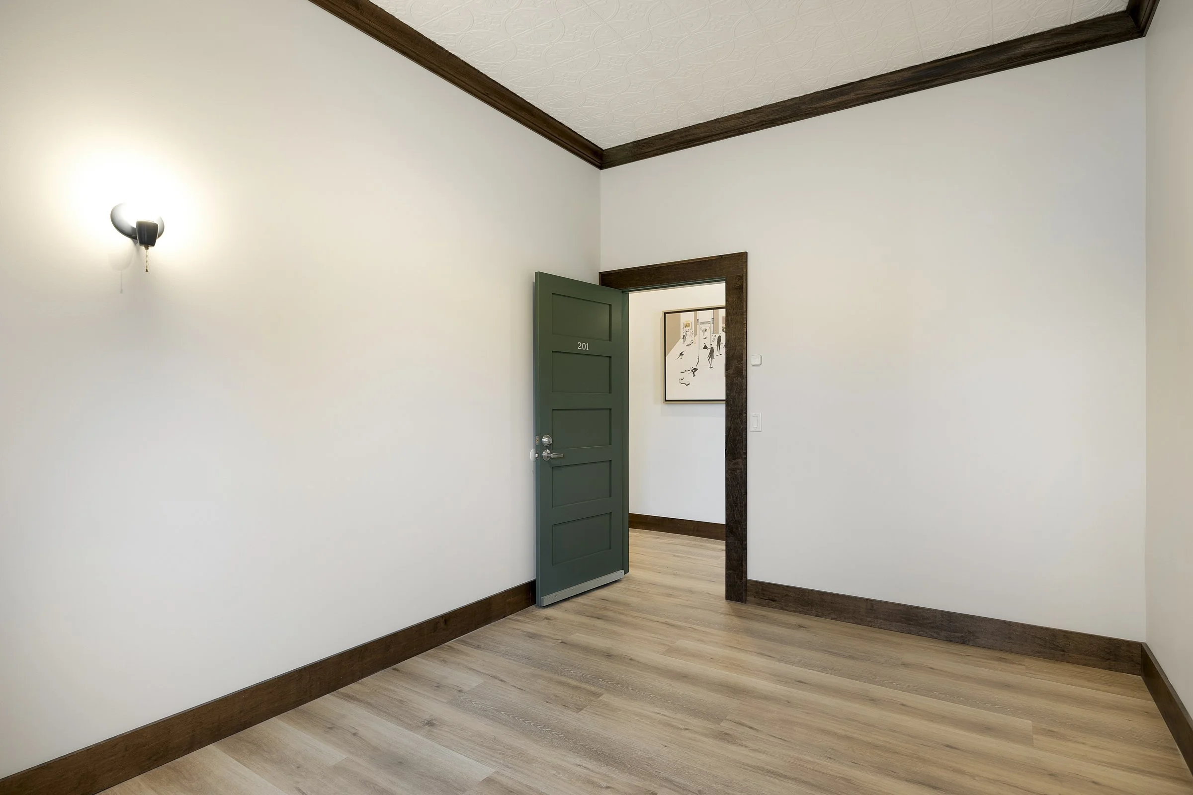 Pavel Ushakov _ 5249 Chicago Ave _ 016.jpg