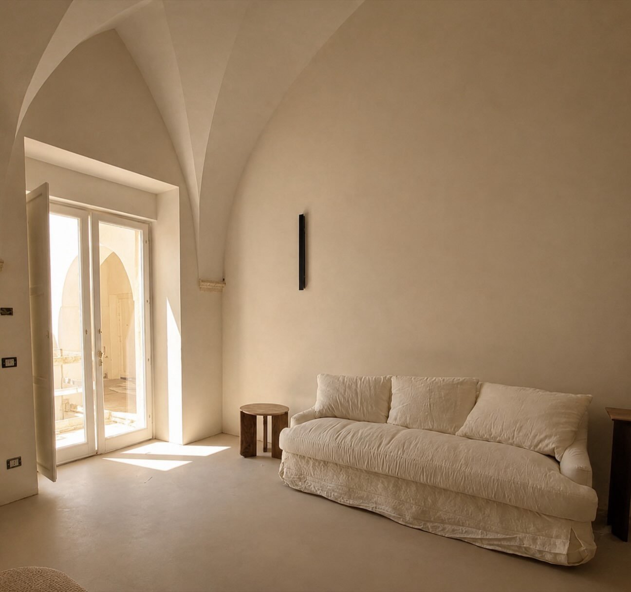 Five days out, and the rooms have gone quiet in a different way &mdash; not empty anymore, just waiting. Outside, Puglia holds onto late September: still warm, still bright, the terrace doors open to it. Almost everything is in place; now it&rsquo;s 