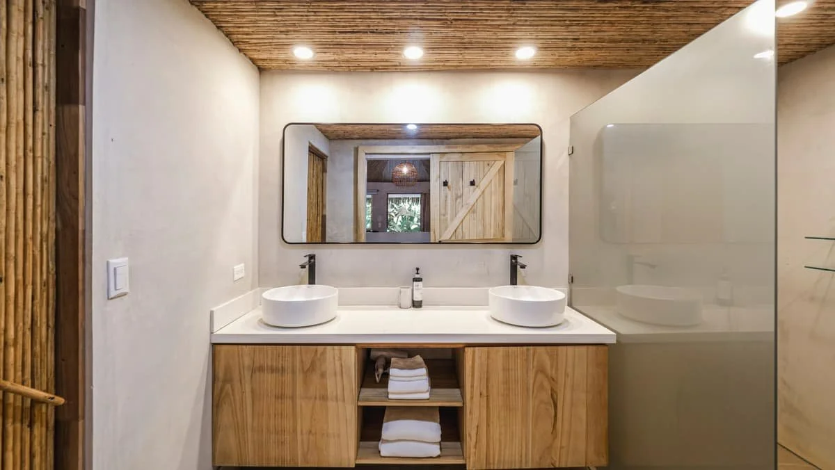 bathroom vanity
