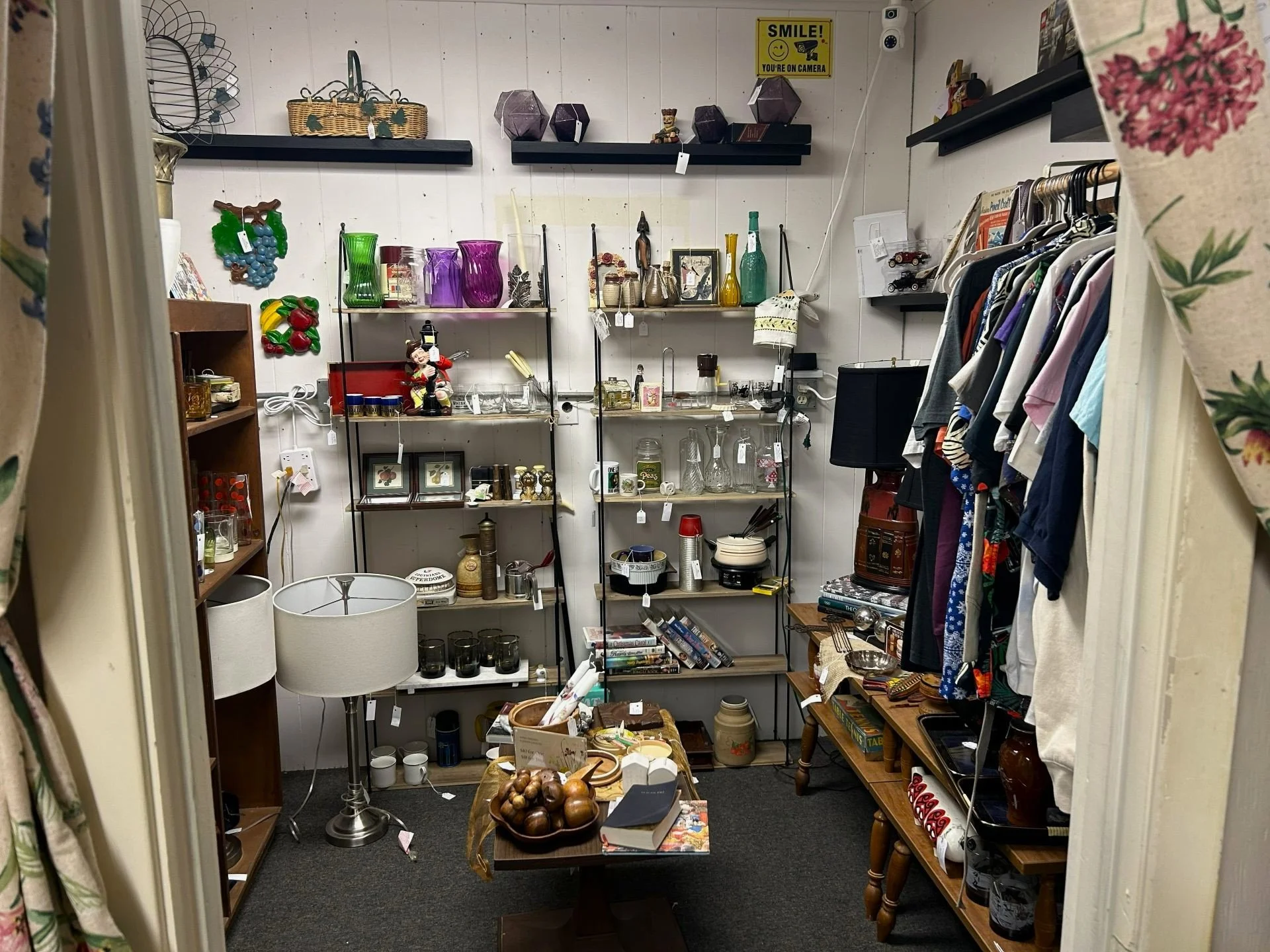 Roosters Antiques Lafayette Rooms 2026 (9).jpg