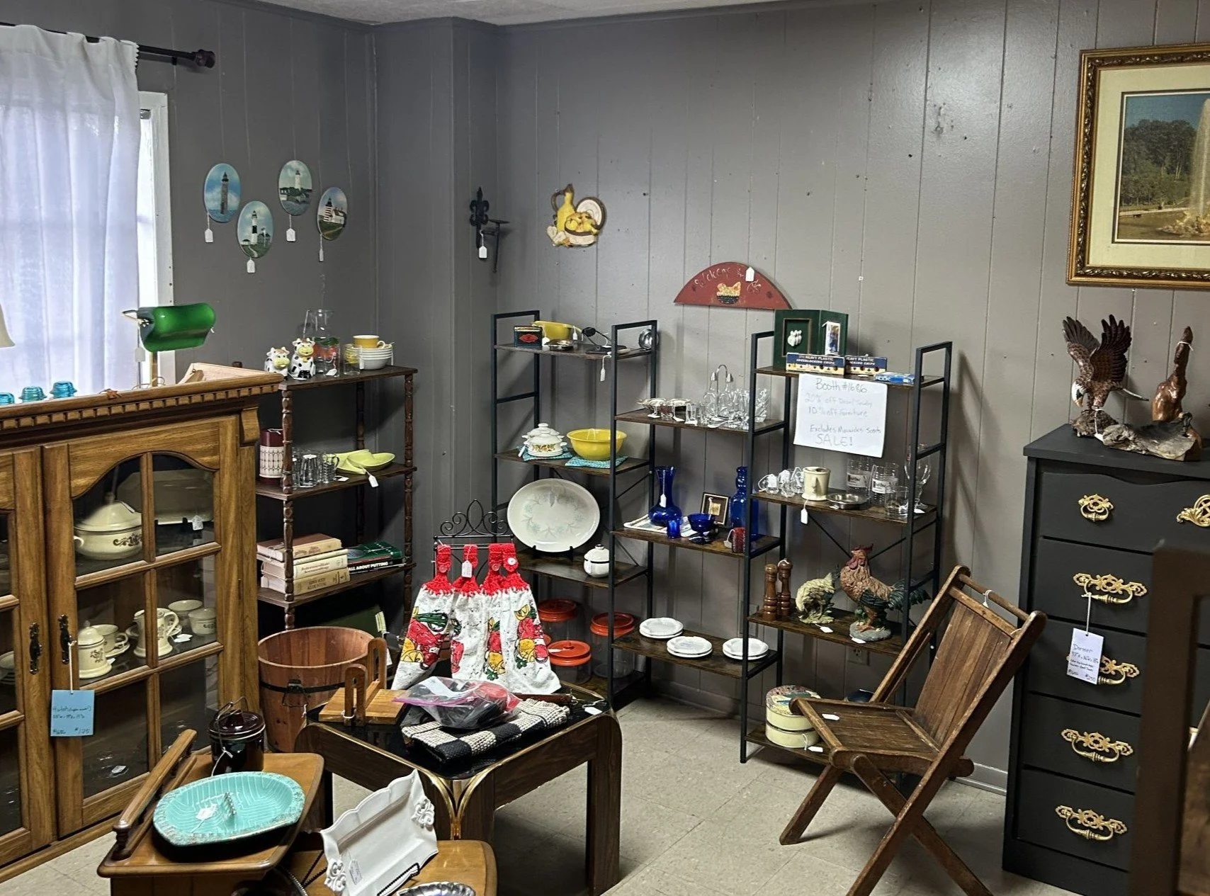 Roosters Antiques Lafayette Rooms 2026 (3).jpg