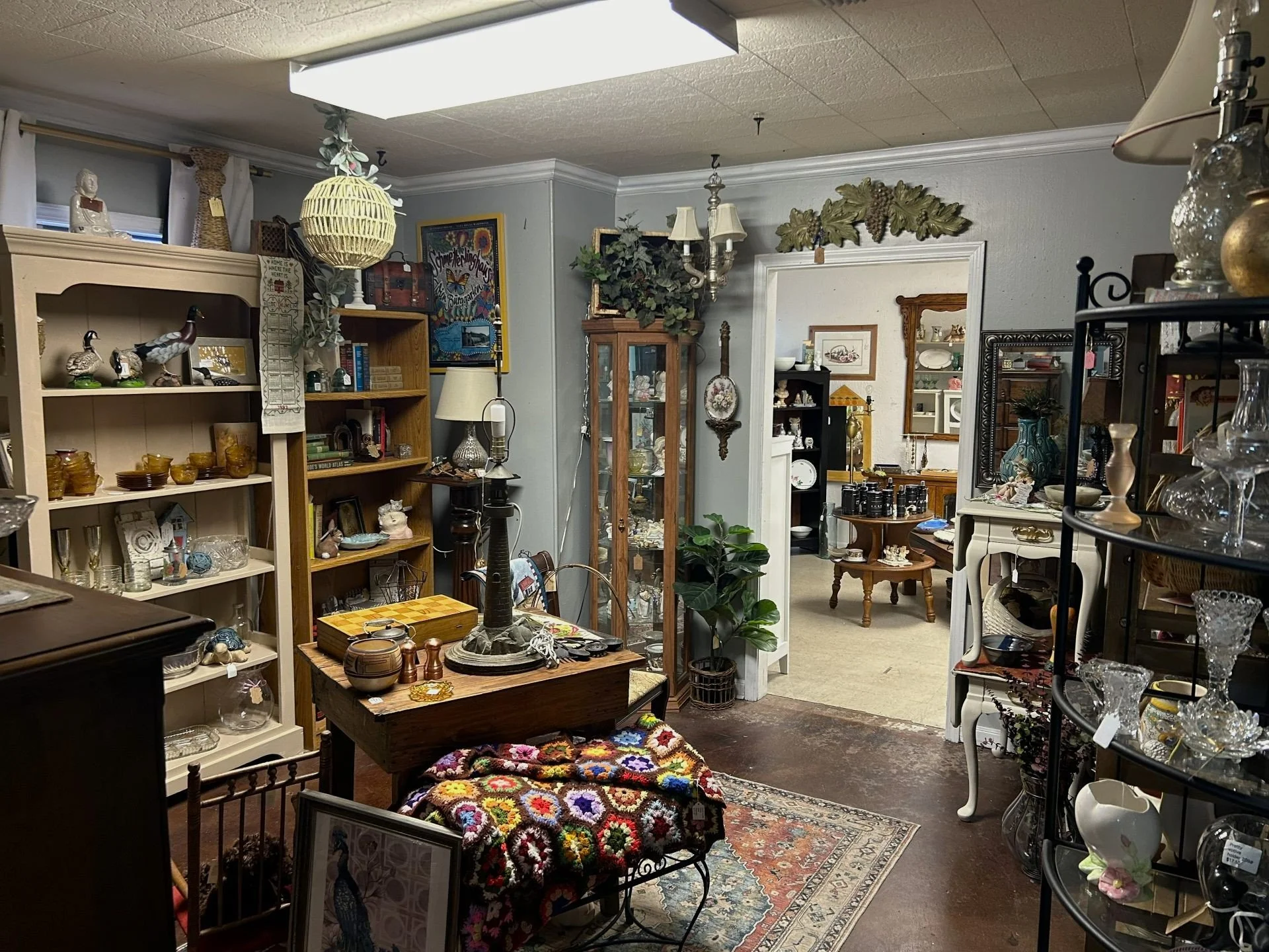 Roosters Antiques Lafayette Rooms 2026 (1).jpg