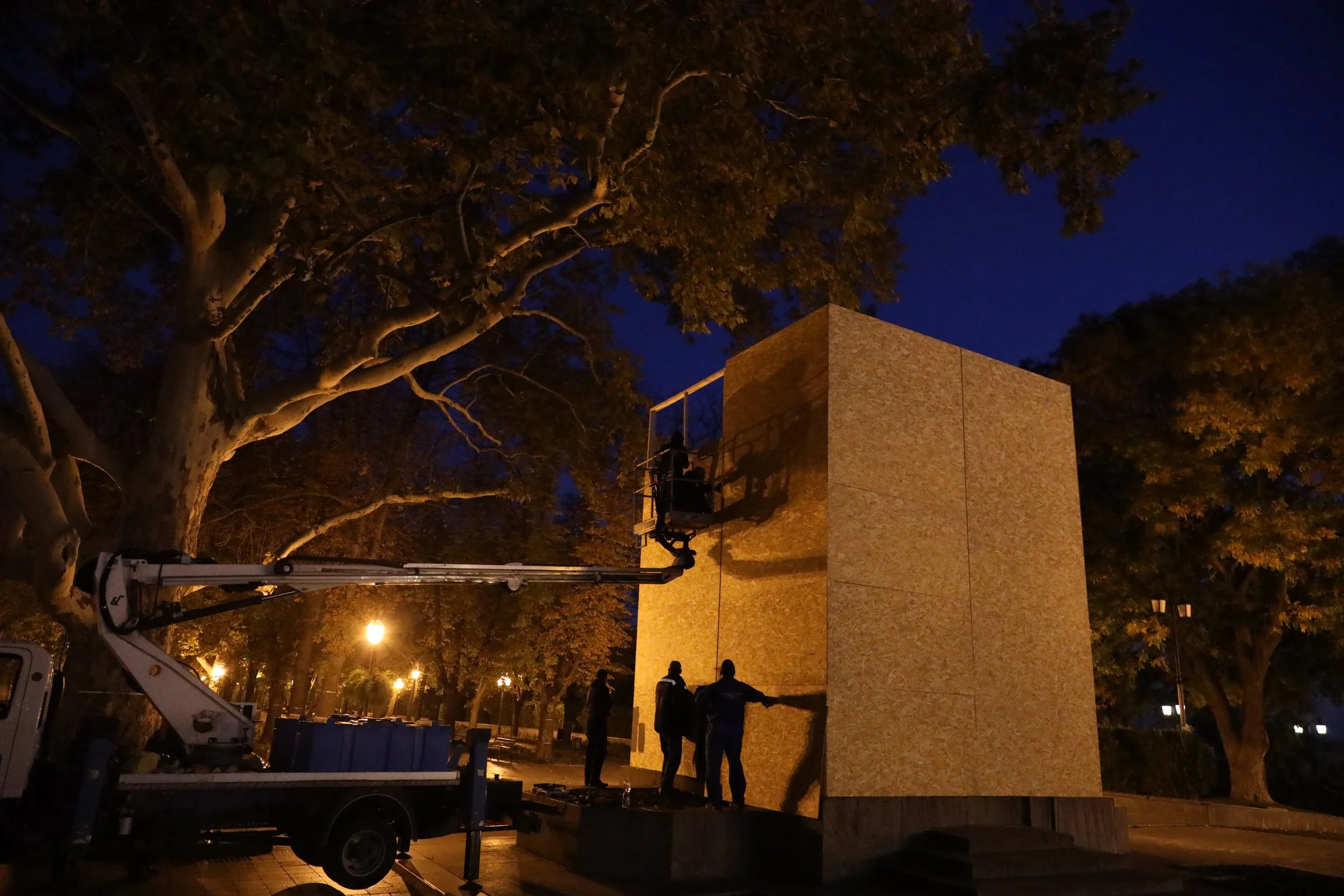 Pushkin's Monument covered in 2025, Pushkin Monument in the centre of Odesa, with red colour indicating blood; Viacheslav Onyshchenko