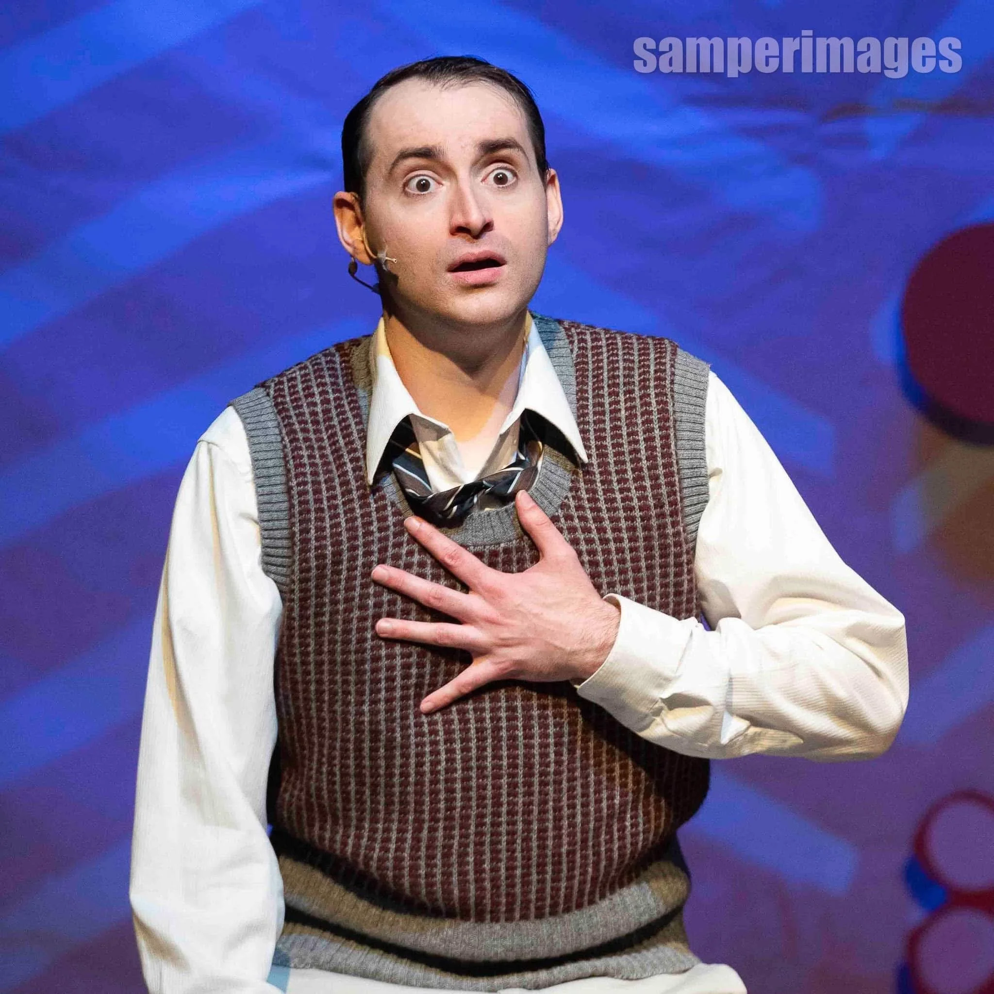 Sweet Charity:

Photo by Samperimages