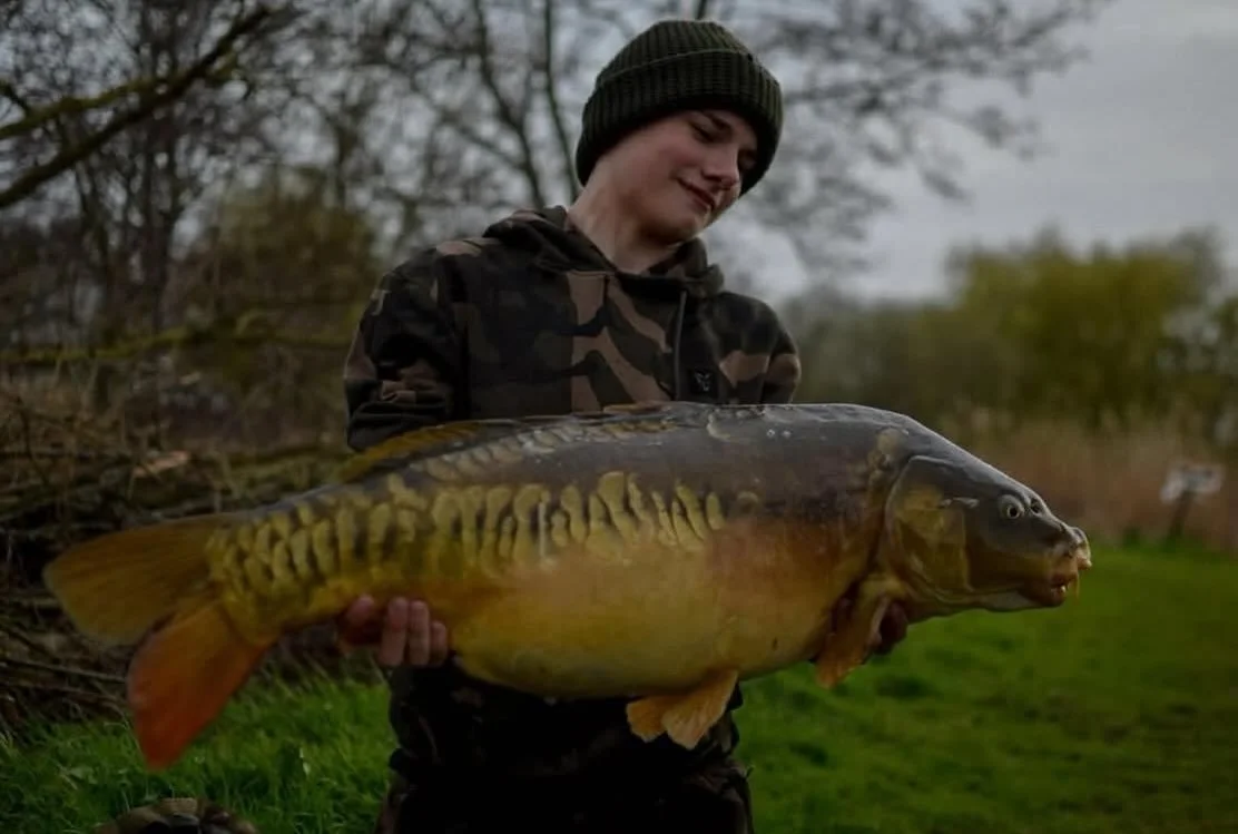 New PB for @carpinwithmax at 29lb
Caught on a Herbalist Wafter 🌿

#RMhookbaits #herbalist