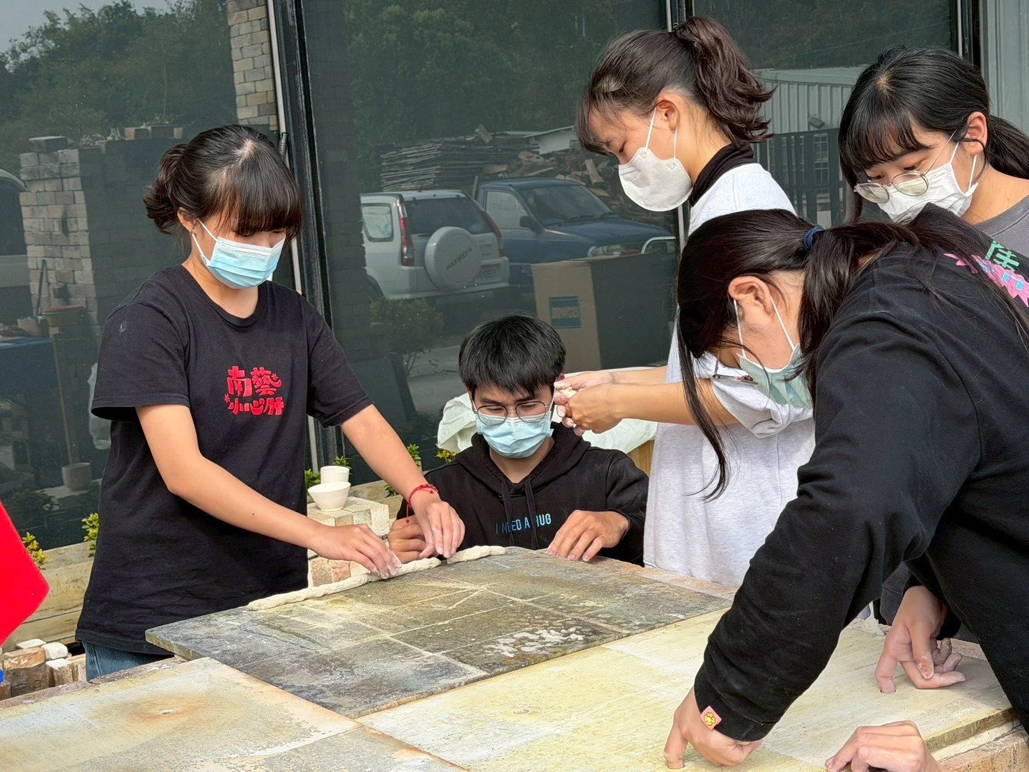LINE_ALBUM_2026大學部燒小窯_260207_3.jpg