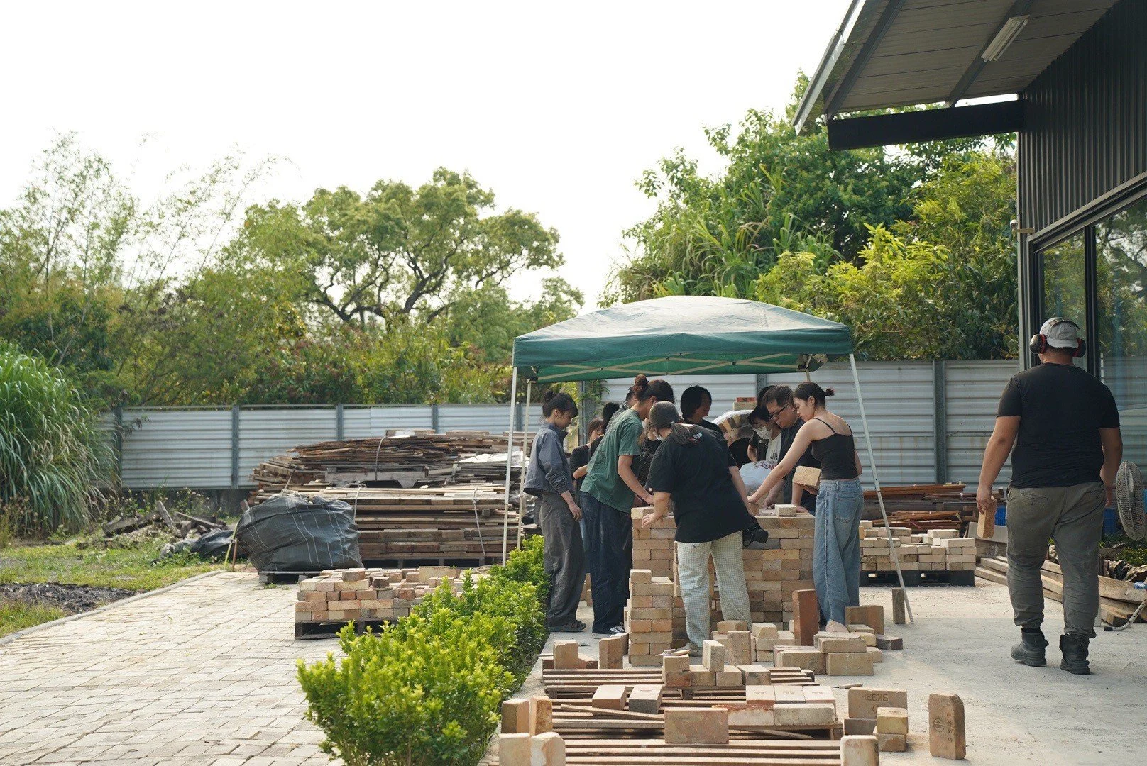 LINE_ALBUM_大學生排窯_250413_38.jpg