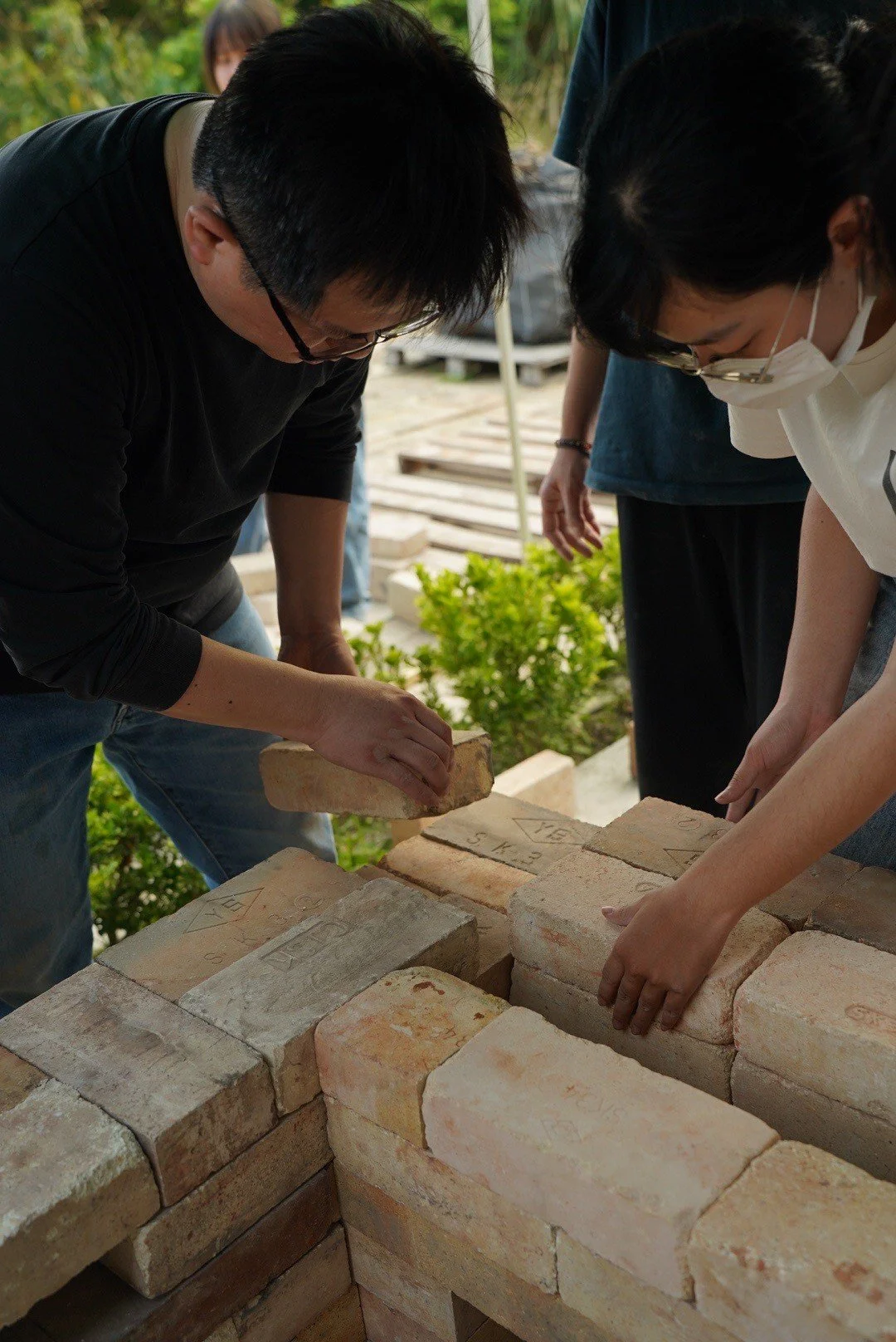 LINE_ALBUM_大學生排窯_250413_35.jpg