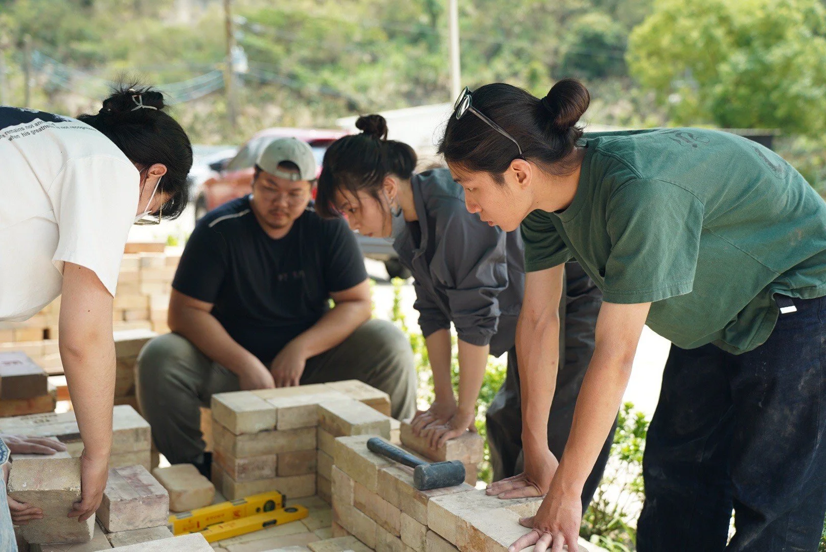 LINE_ALBUM_大學生排窯_250413_29.jpg