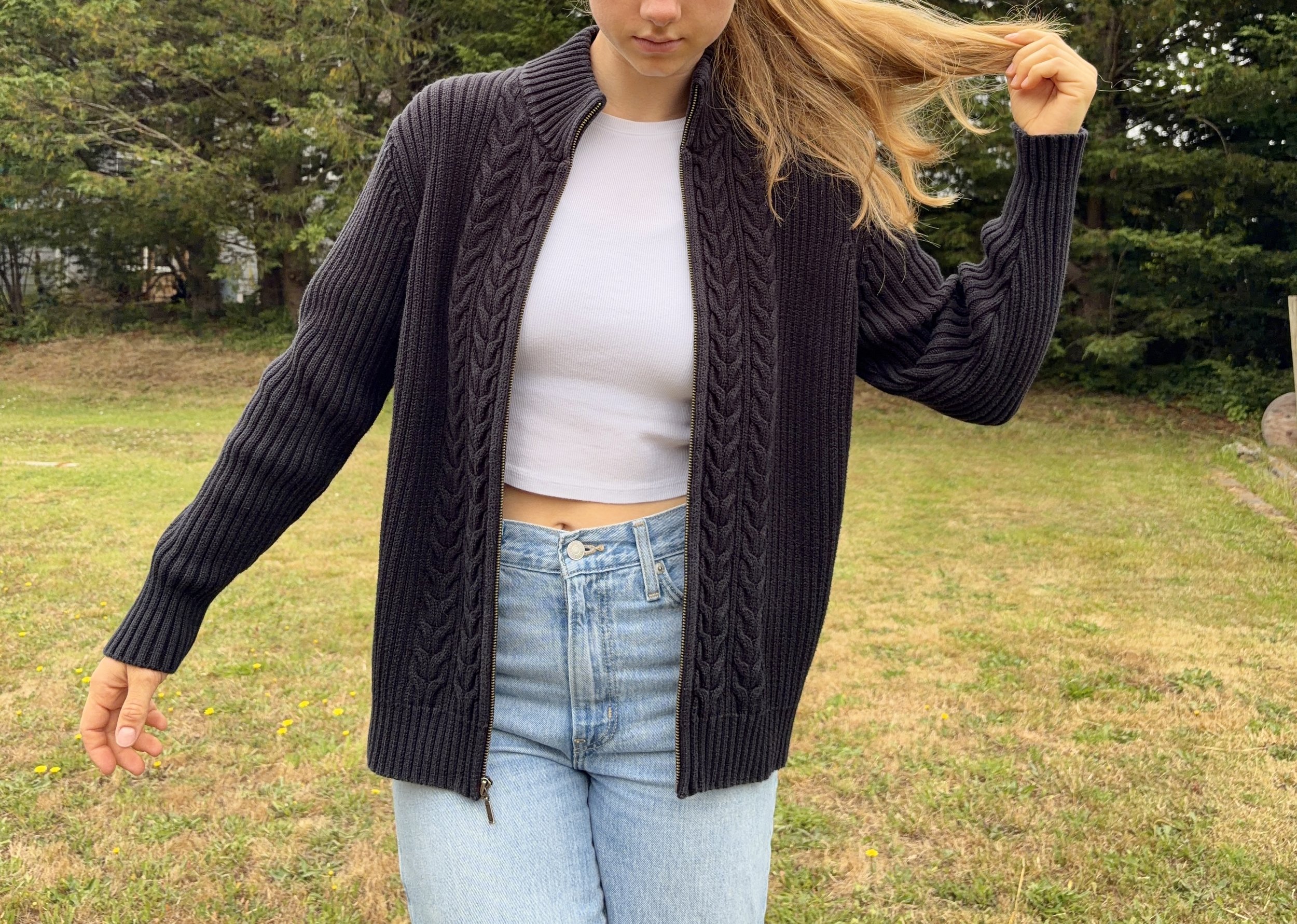Black Sweater Zip
