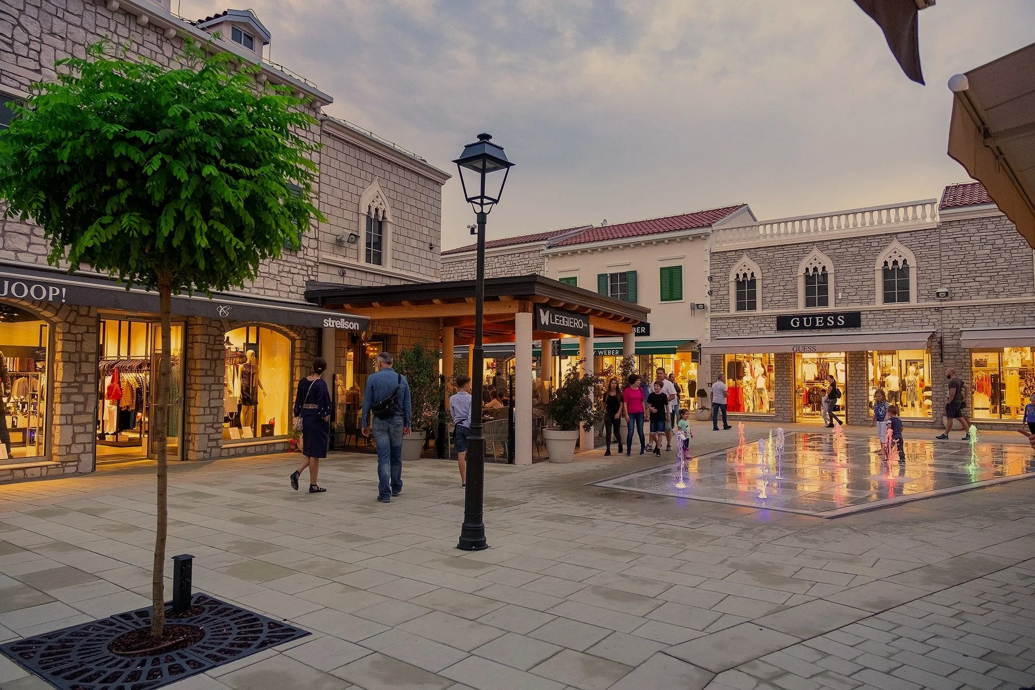 15_Designer+Outlet+Croatia.jpg