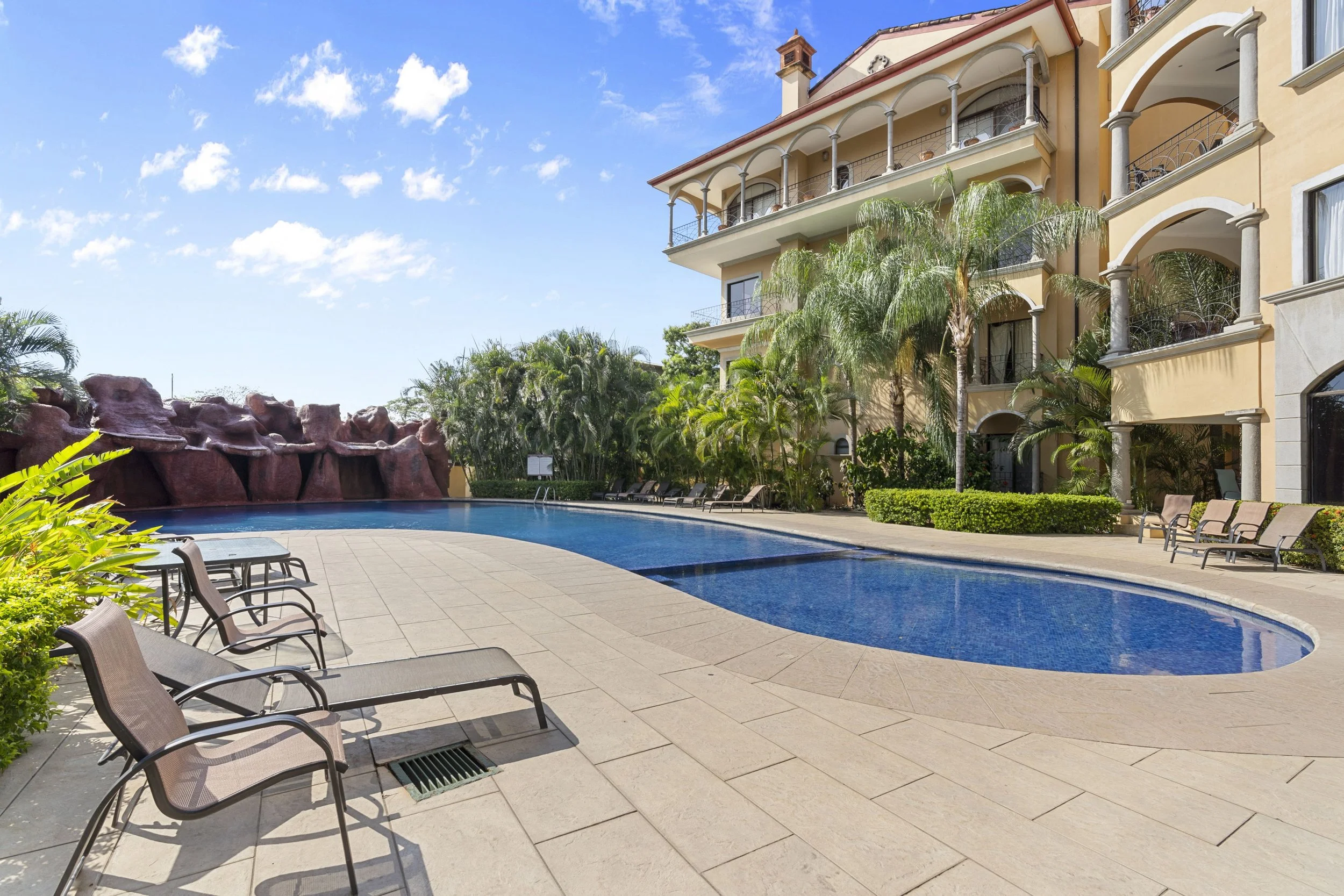 Sunrise 39 $639,000 usd