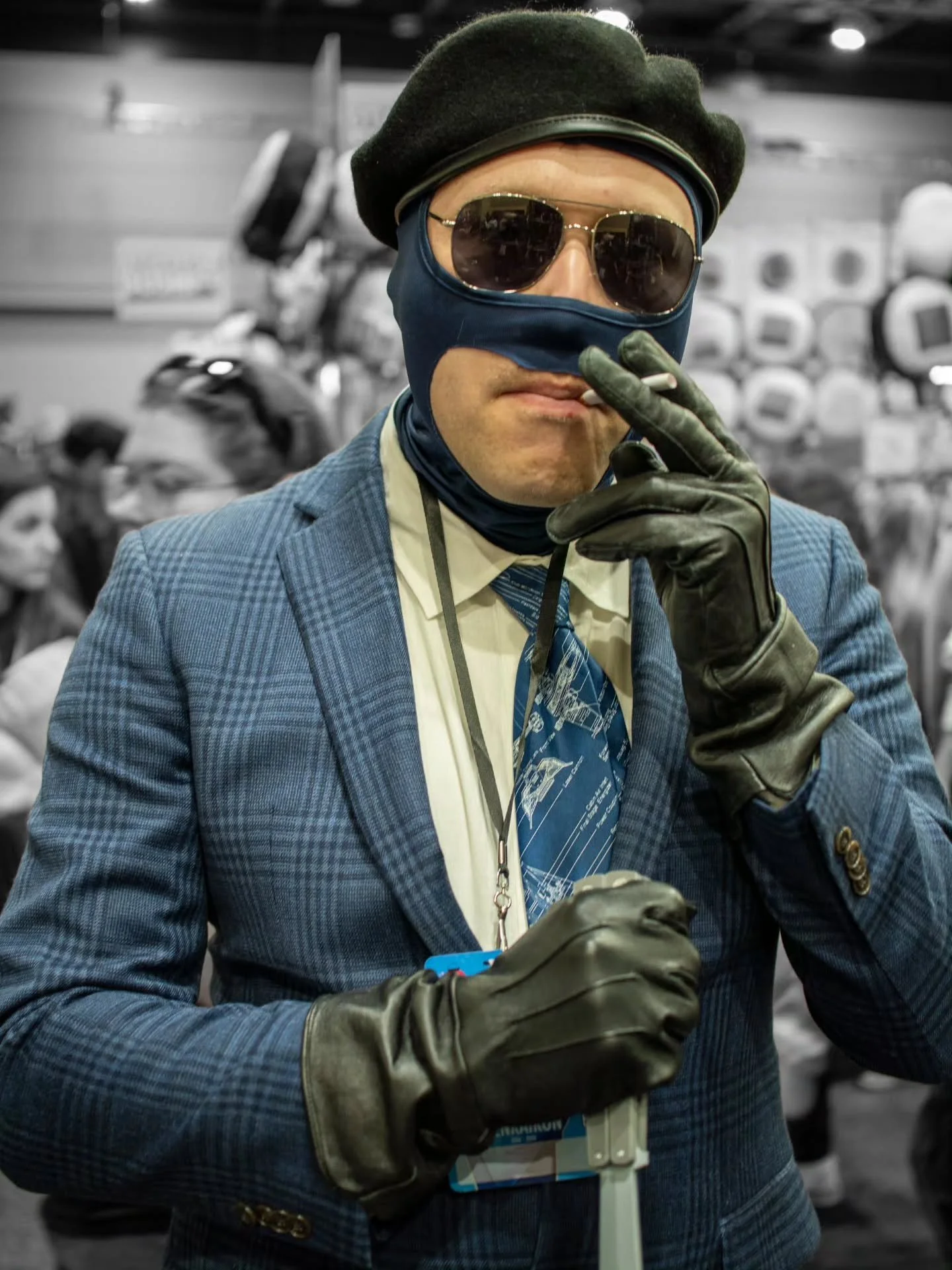 One well-tailored lie at a time.

Spy from Team Fortress 2
📸 @tempestandglass
📍@zenkaikon

#teamfortress2 #tf2 #tf2spy #cosplay #zenkaikon