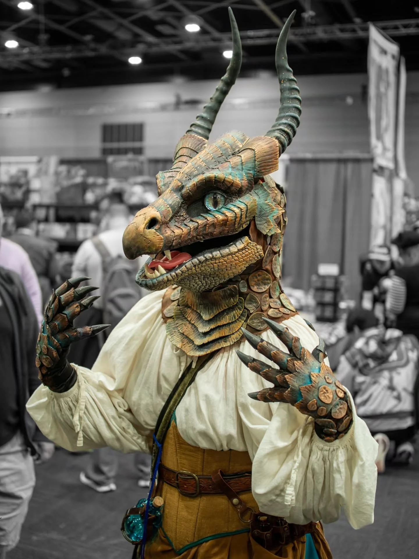 A traveler from Black Marsh, looking for skooma and side quests.

Argonian from The Elder Scrolls
📸 @tempestandglass
📍@zenkaikon

#ElderScrolls #Skyrim #Oblivion #Argonian #Zenkaikon