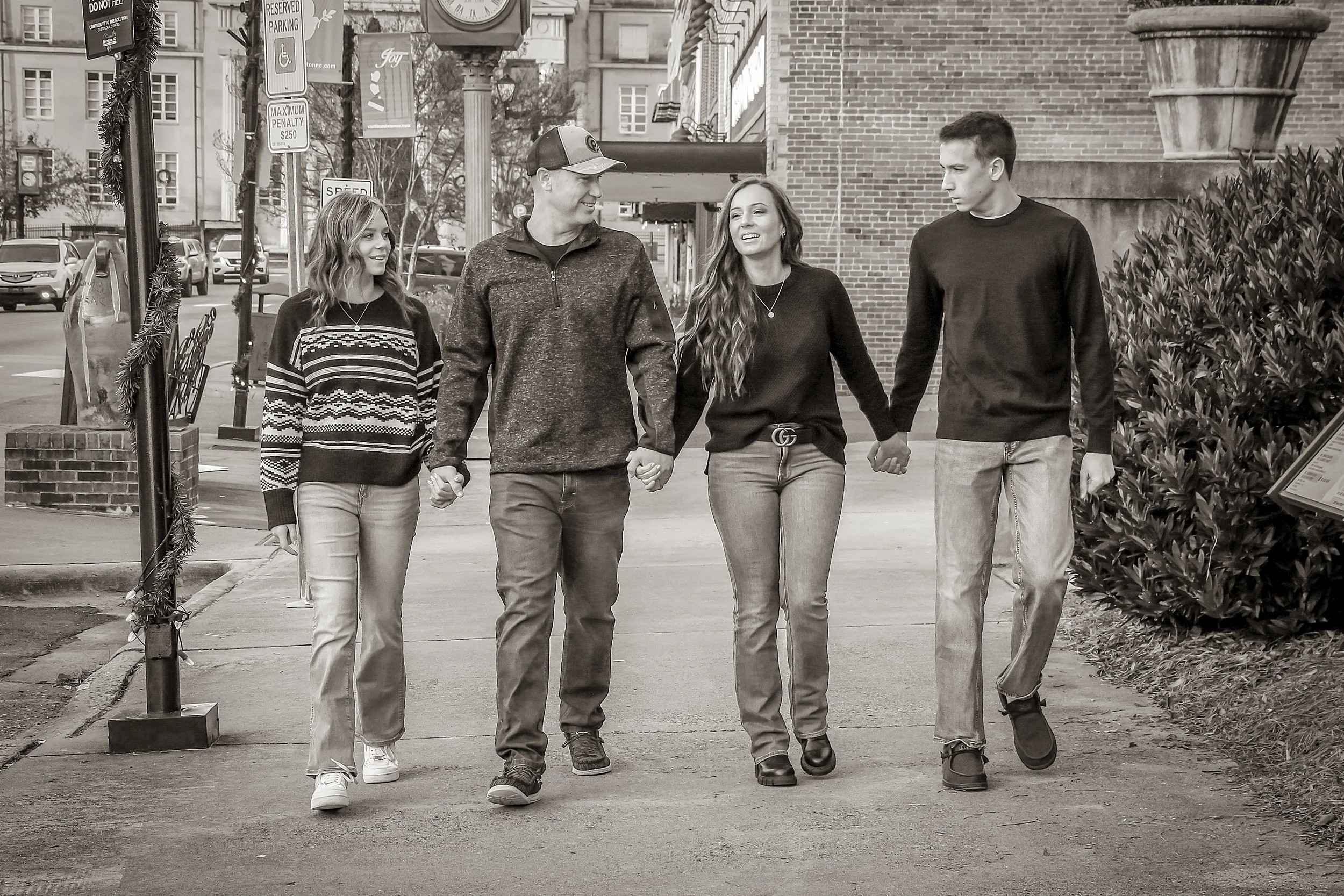 Marler Family 2023-77.jpg