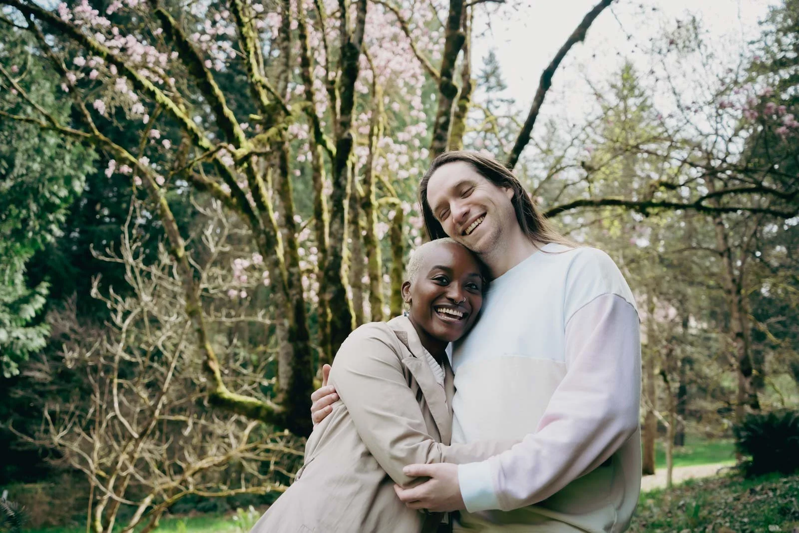 Engagement photography at Hoyt Arboretum during the Magnolia trees blooming 