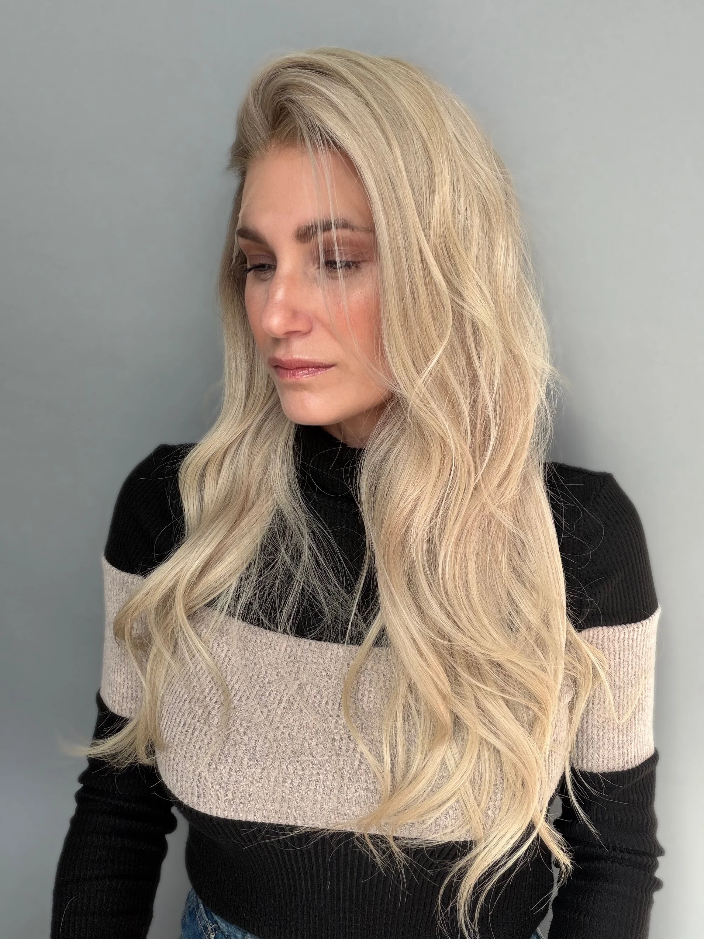 Pearl Blonde with Shadow Root - 