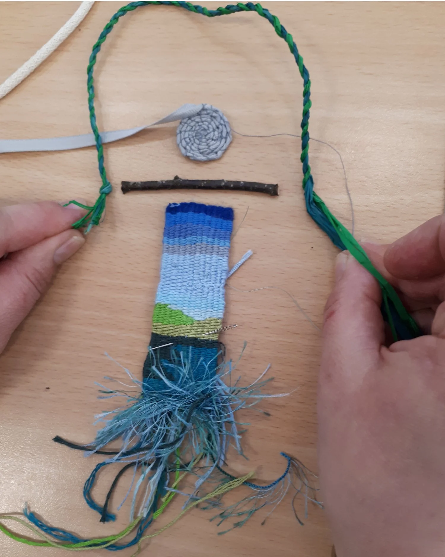 textile_jewellery07.jpg